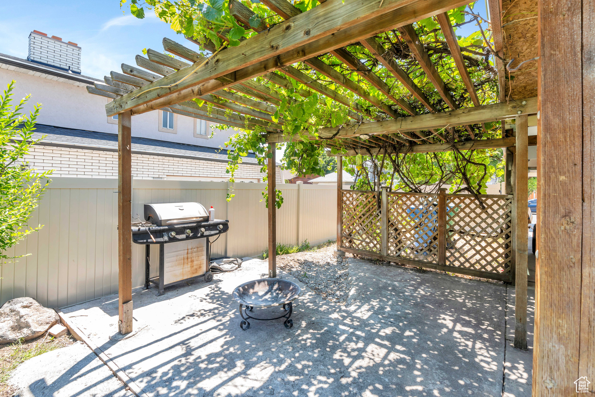 1889 TERRACE DR