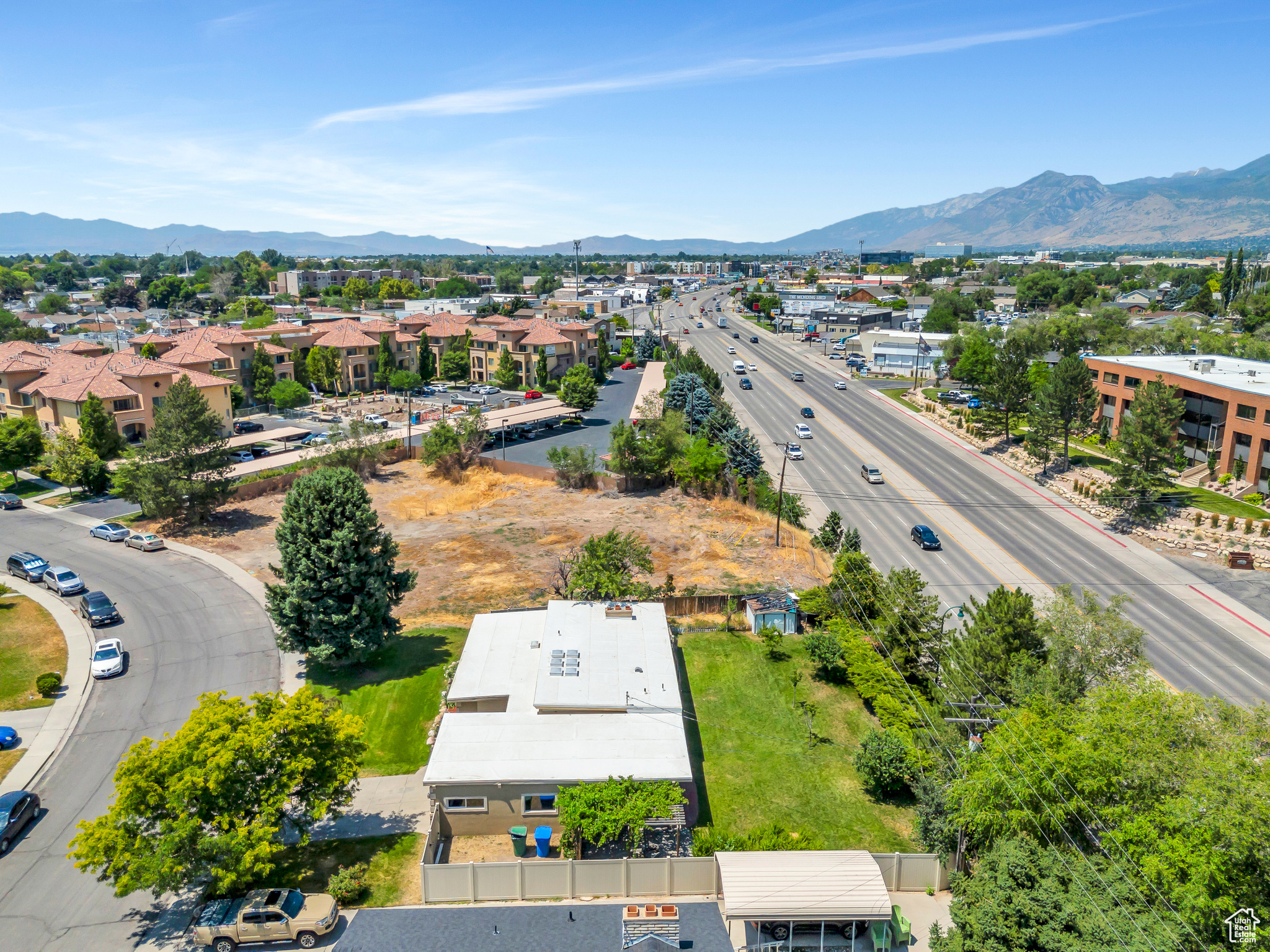 1889 TERRACE DR