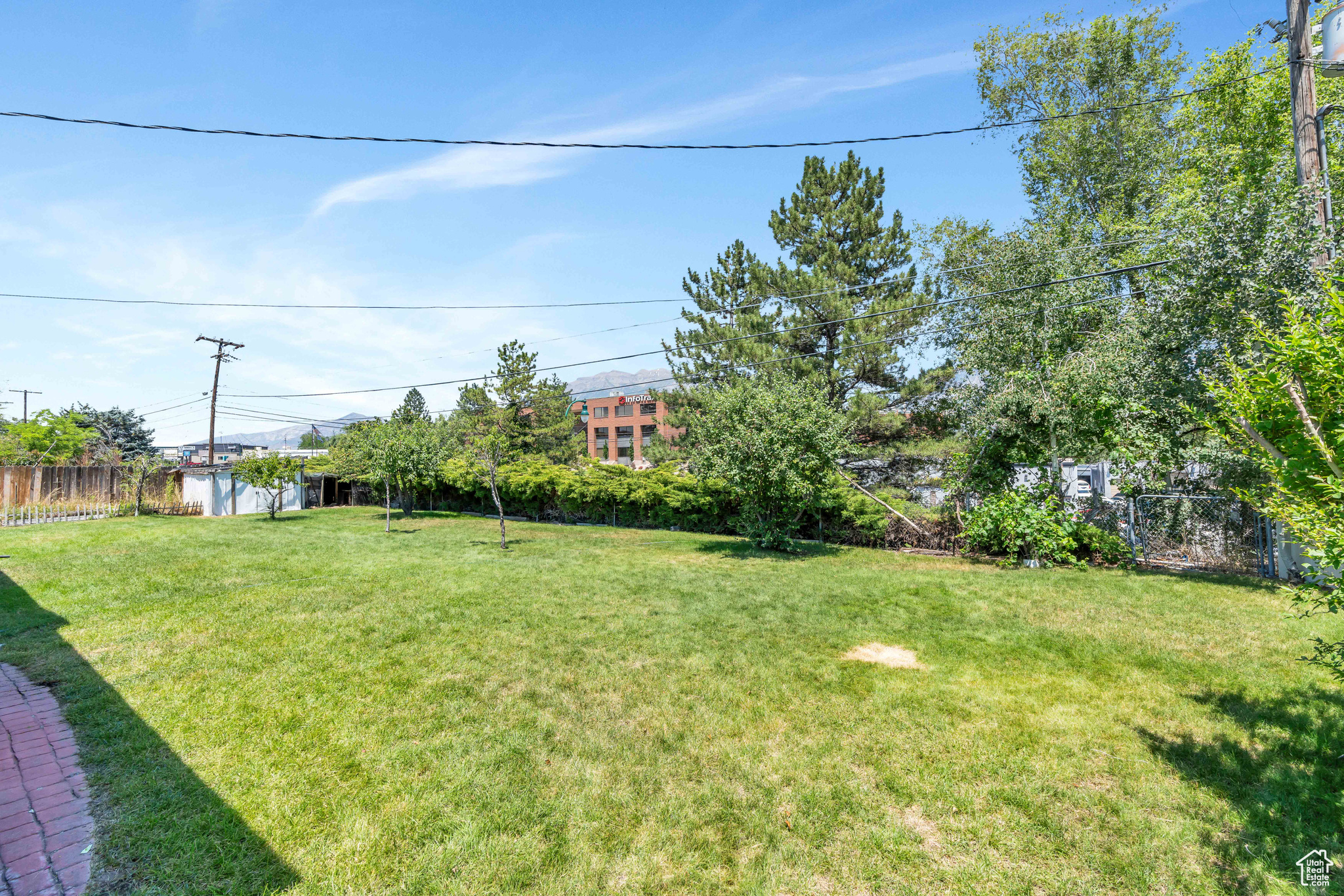 1889 TERRACE DR