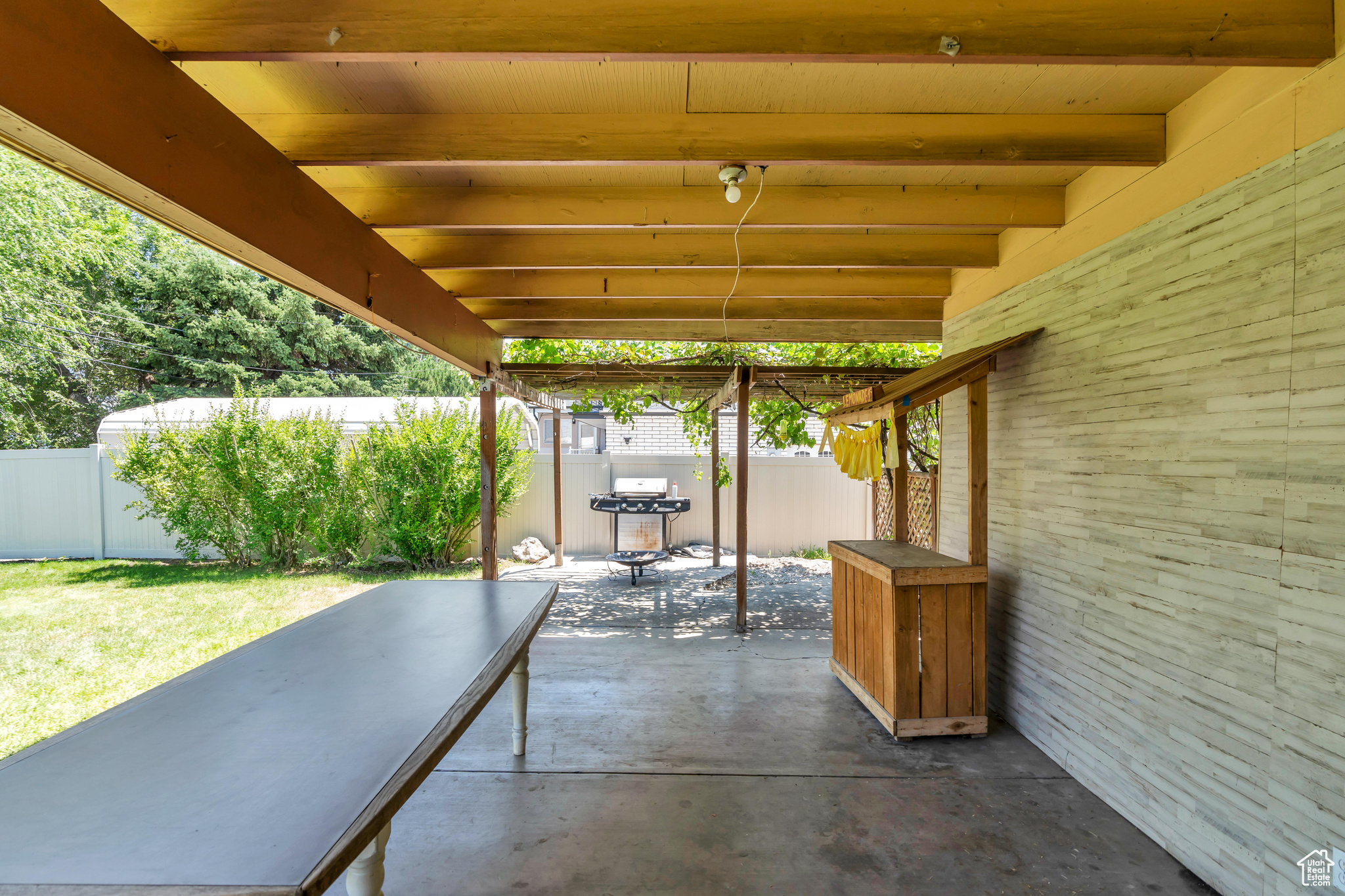 1889 TERRACE DR