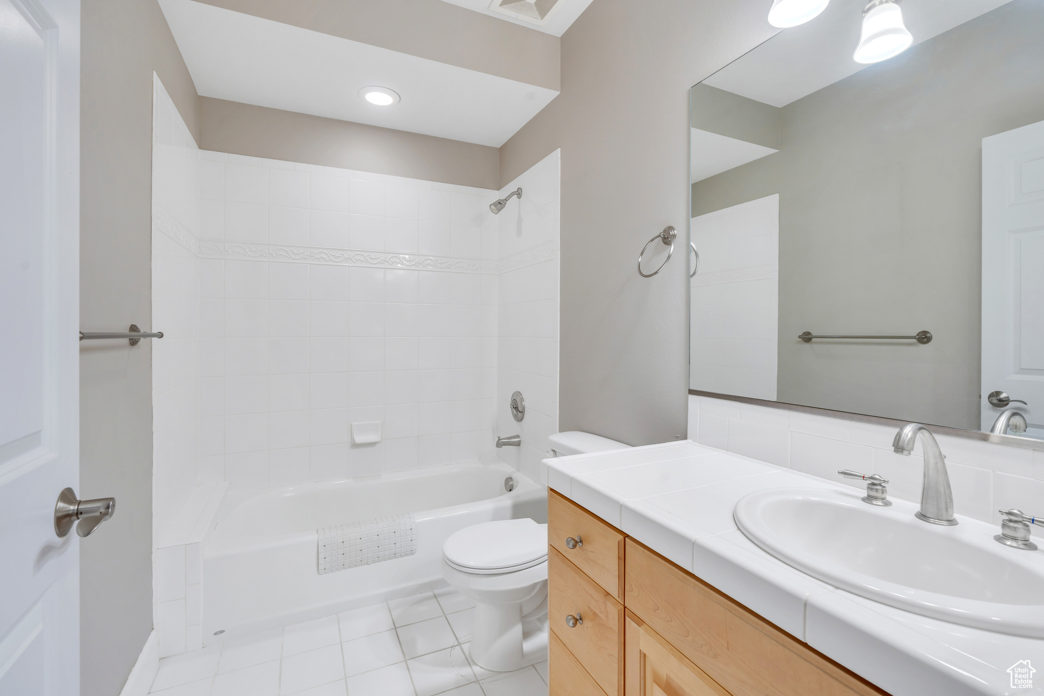 133 W NORTHWOOD LN #203