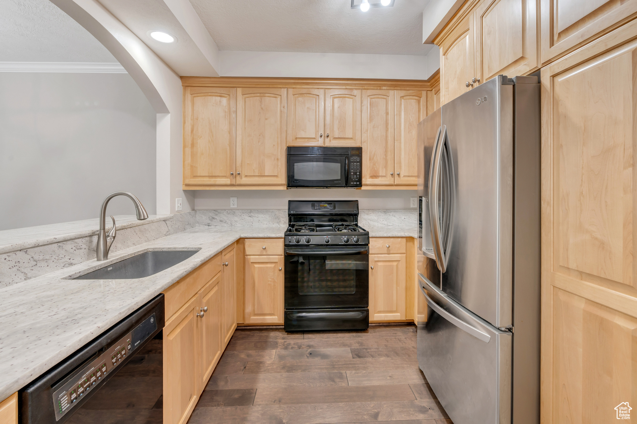 133 W NORTHWOOD LN #203