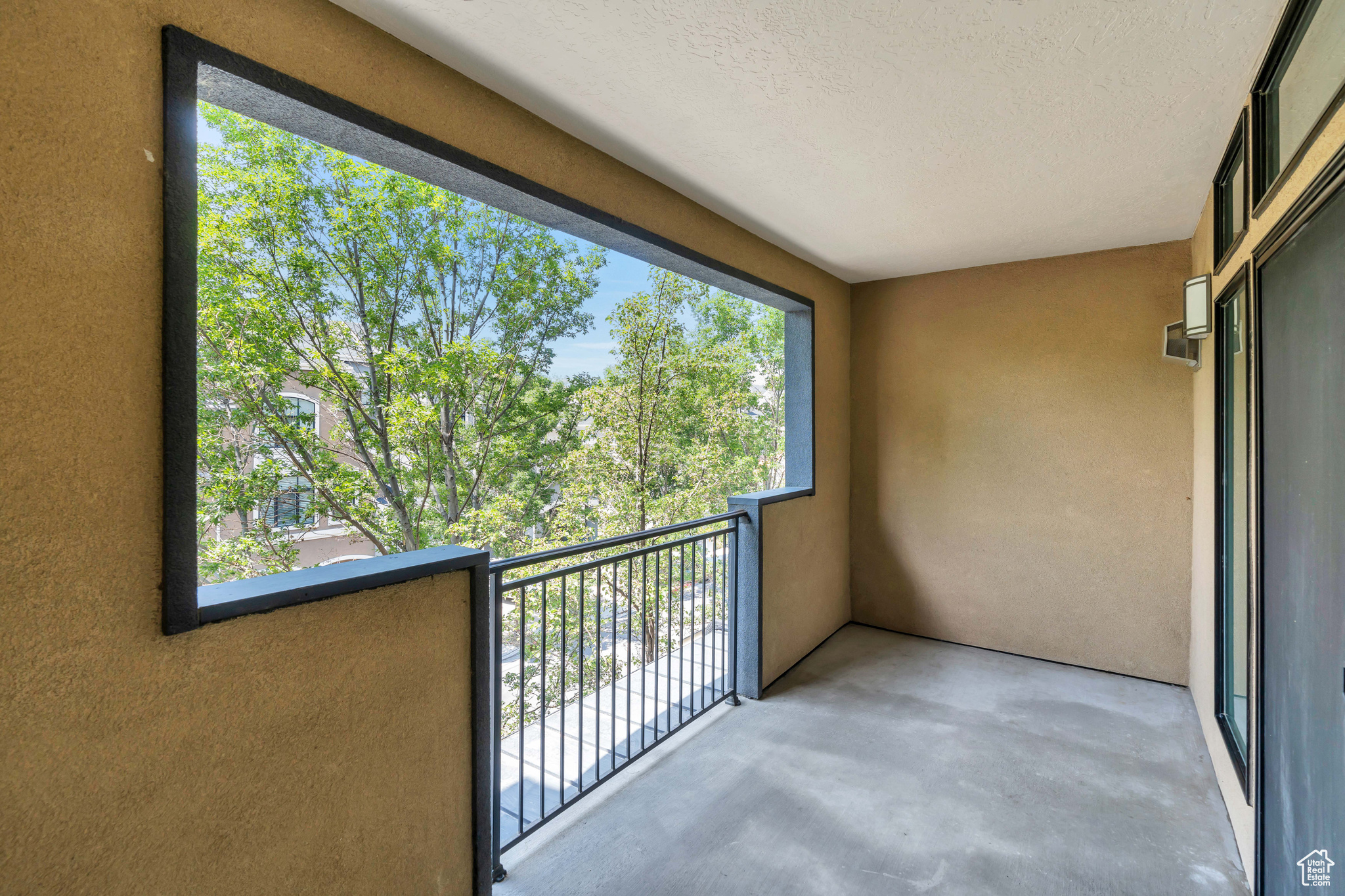 133 W NORTHWOOD LN #203