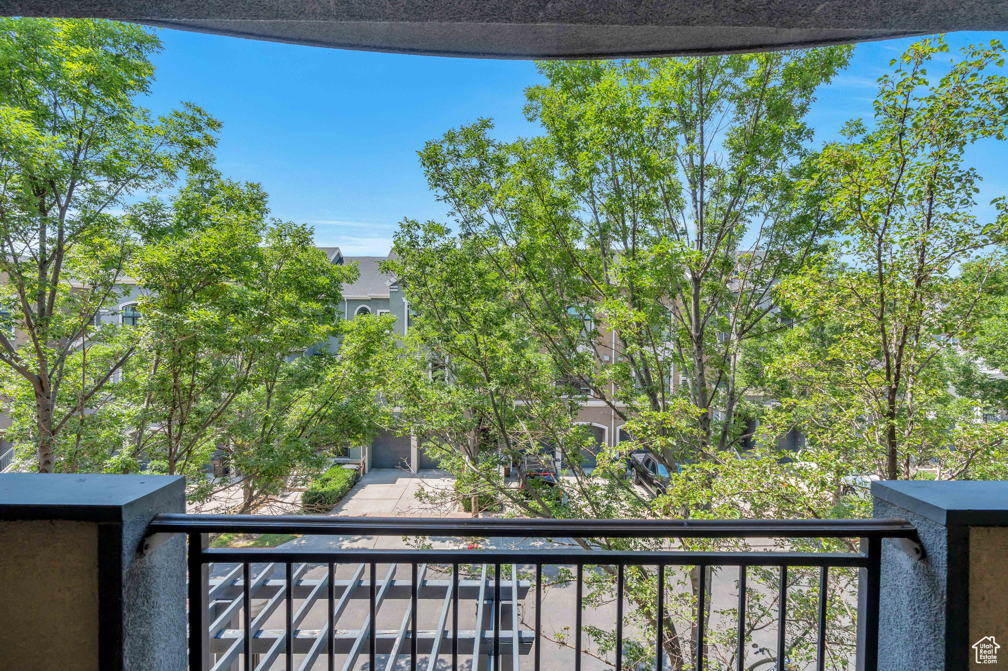 133 W NORTHWOOD LN #203