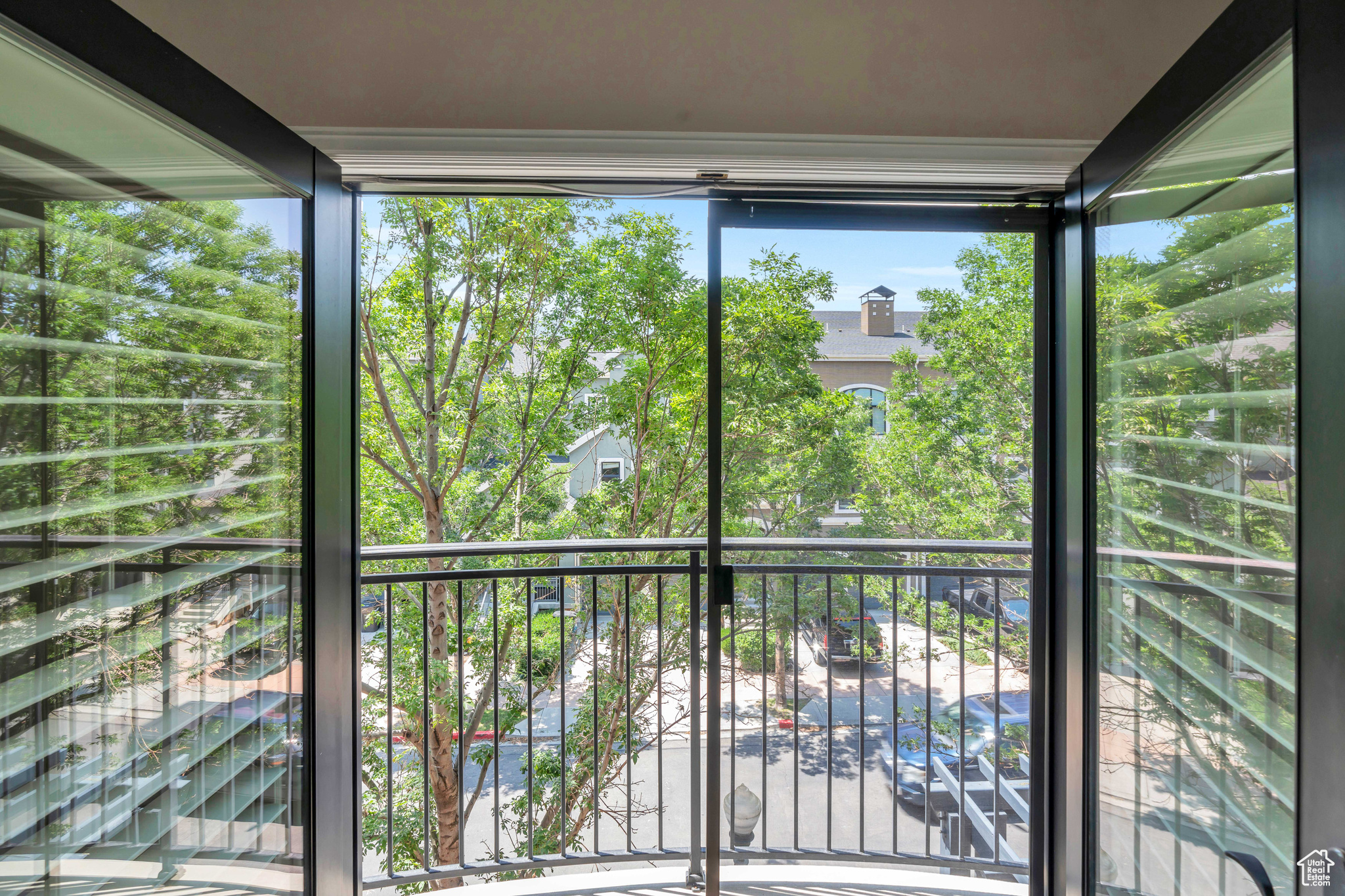 133 W NORTHWOOD LN #203