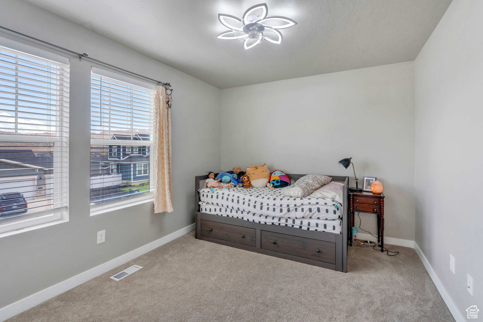 6447 N WANLASS HL