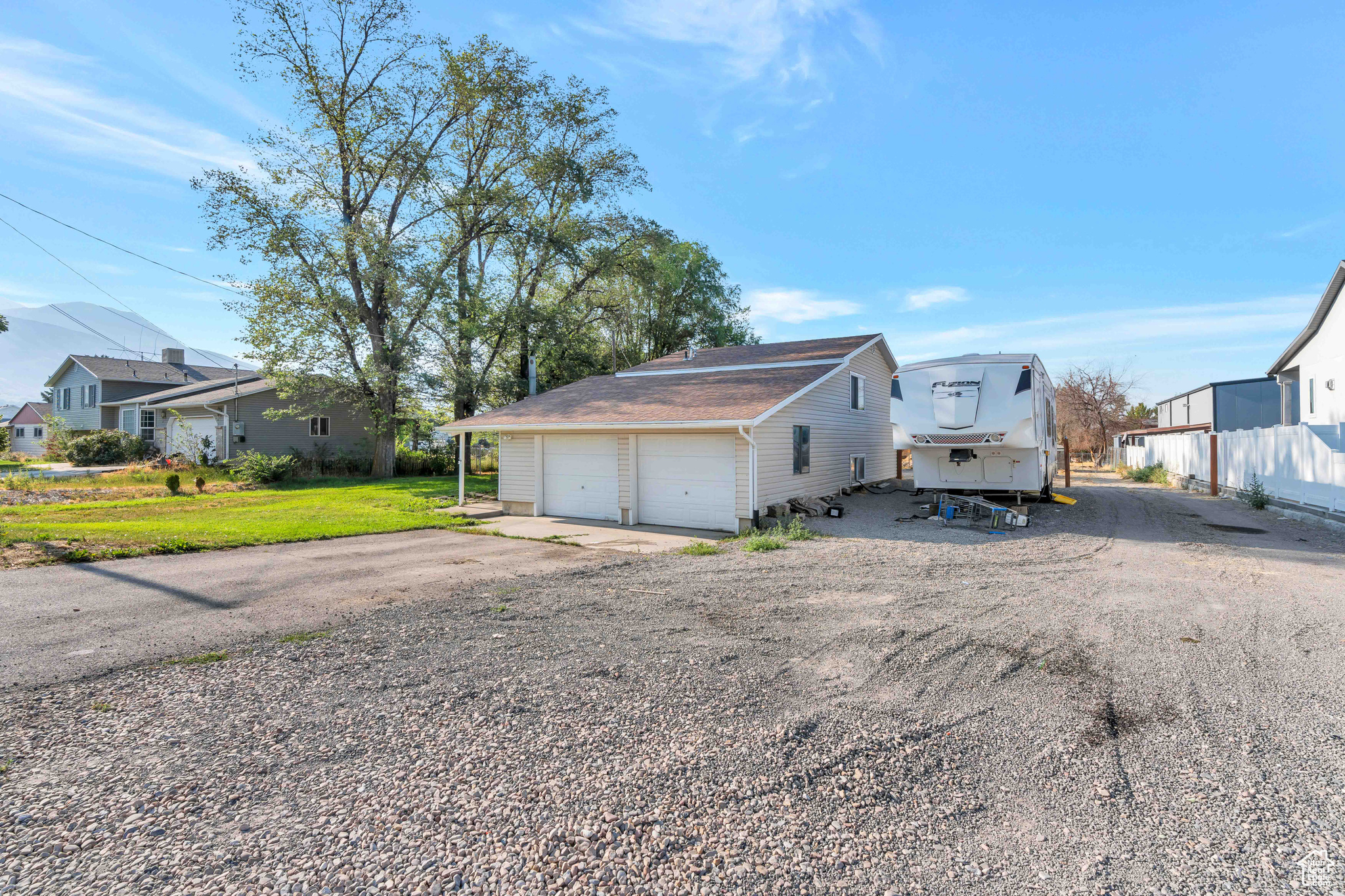 855 W 1800 N