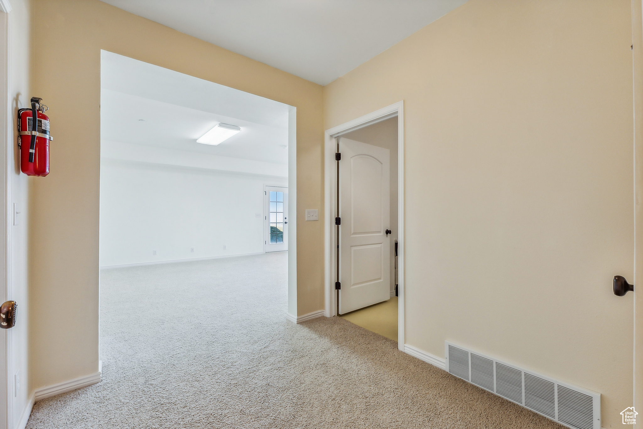 360 W VALLEY VIEW CIR