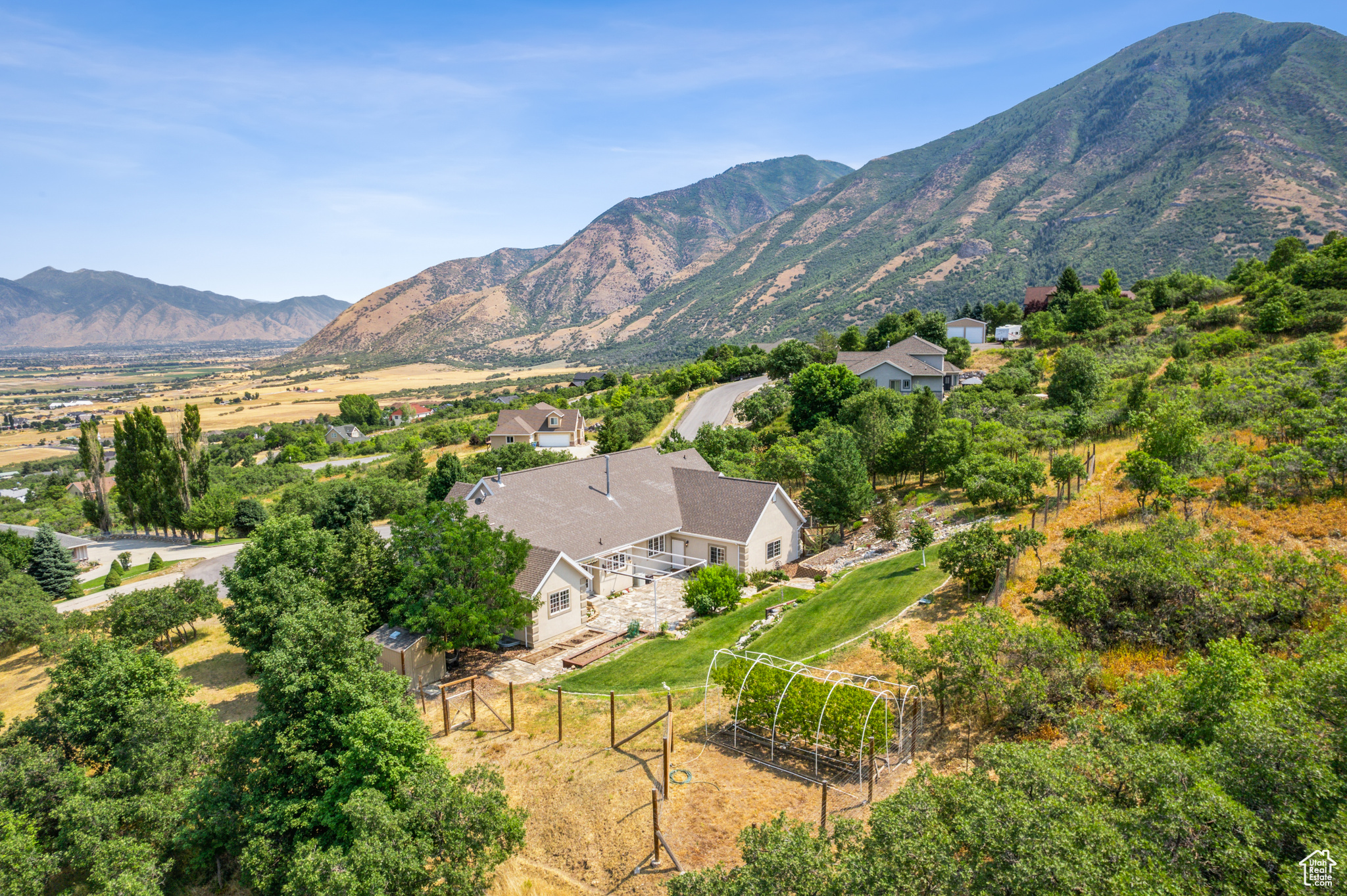 360 W VALLEY VIEW CIR