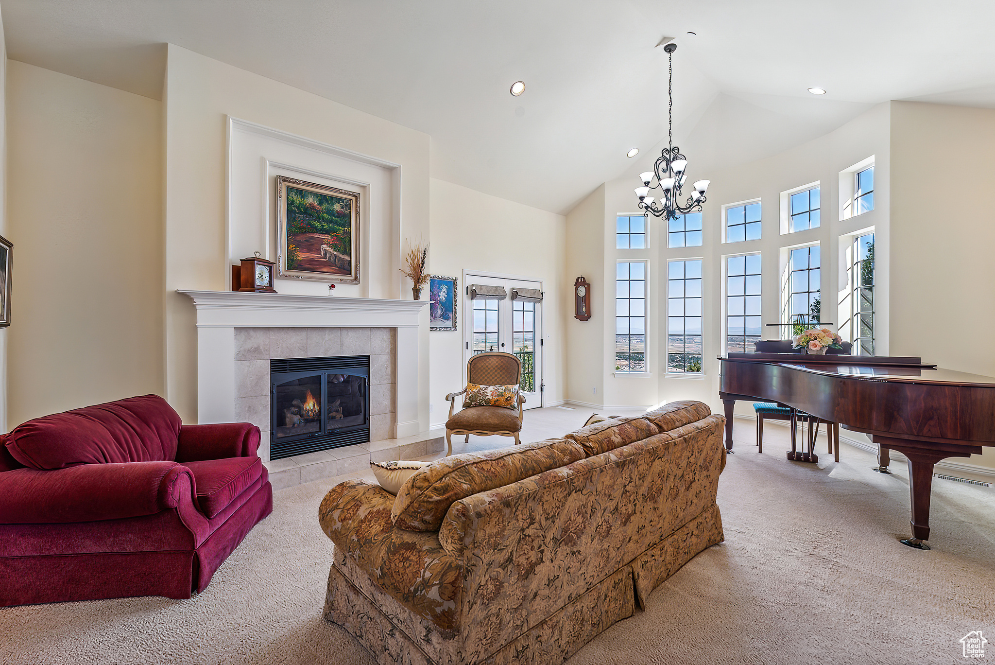 360 W VALLEY VIEW CIR