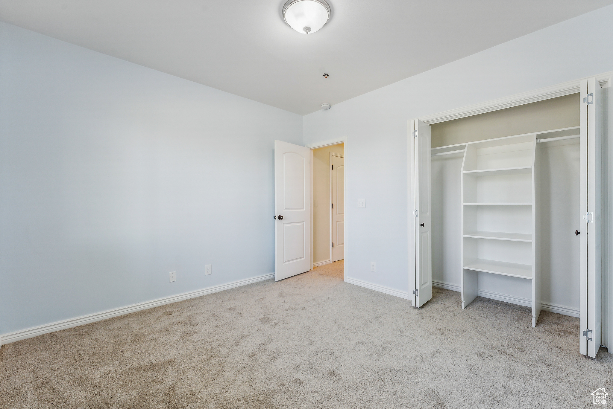 360 W VALLEY VIEW CIR