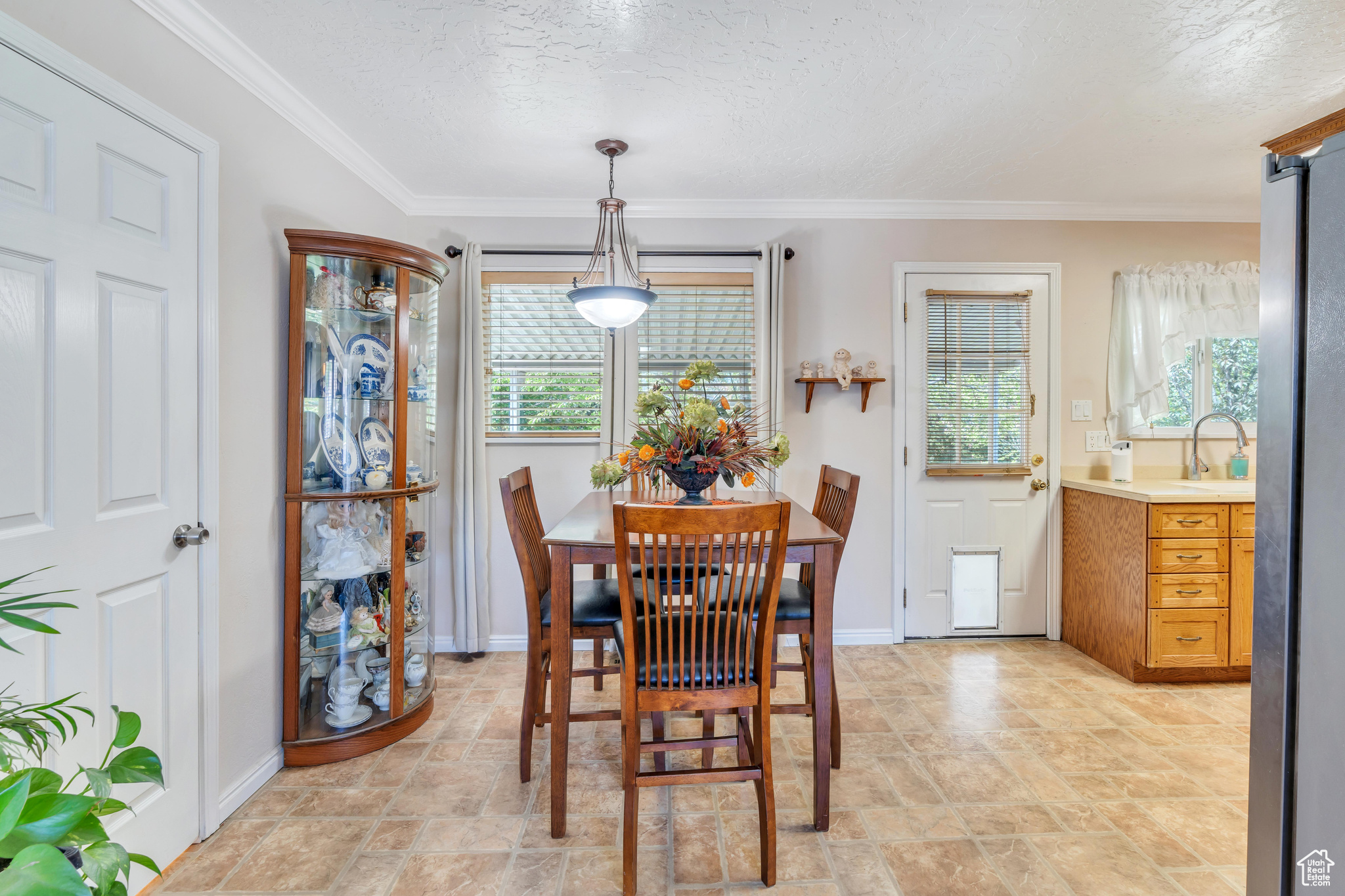 673 ORCHARD DR