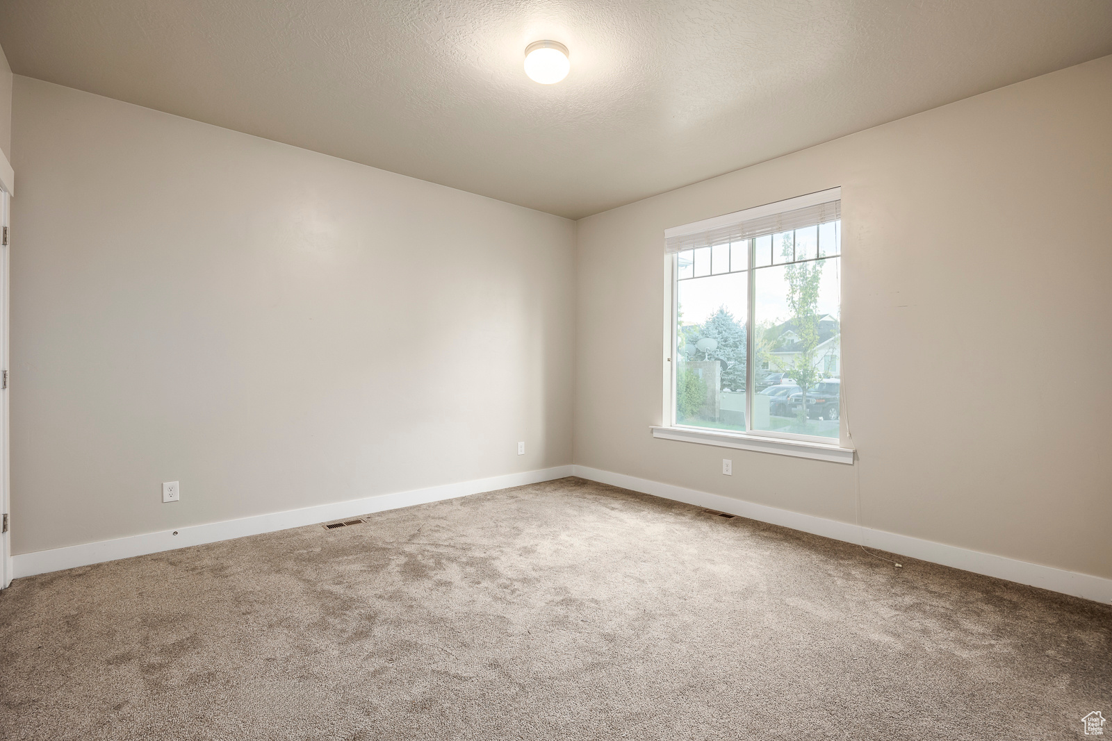 1772 E SKYLINE DR #L5