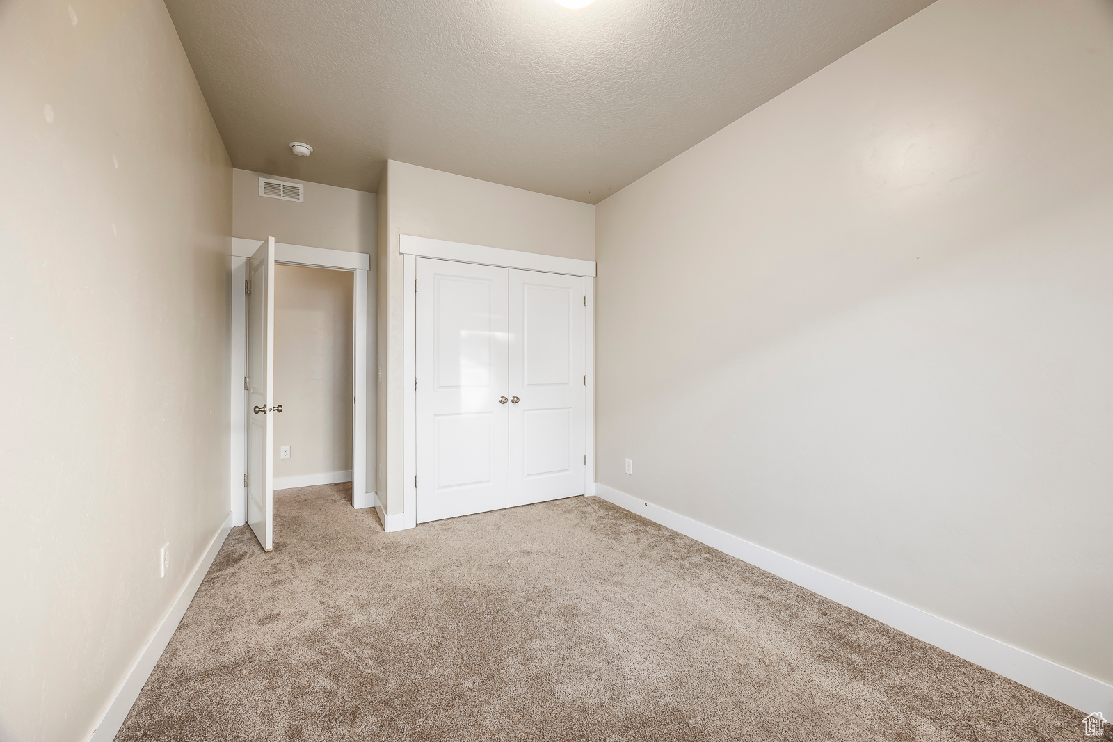 1772 E SKYLINE DR #L5