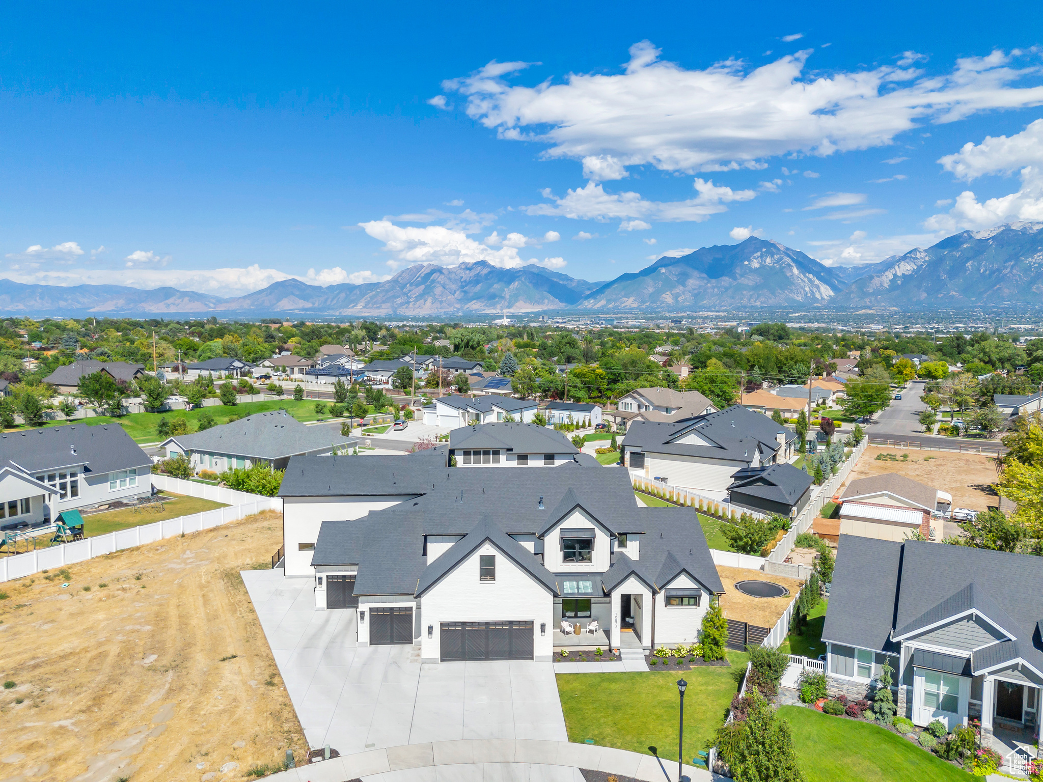 10873 S RETA VIEW CT