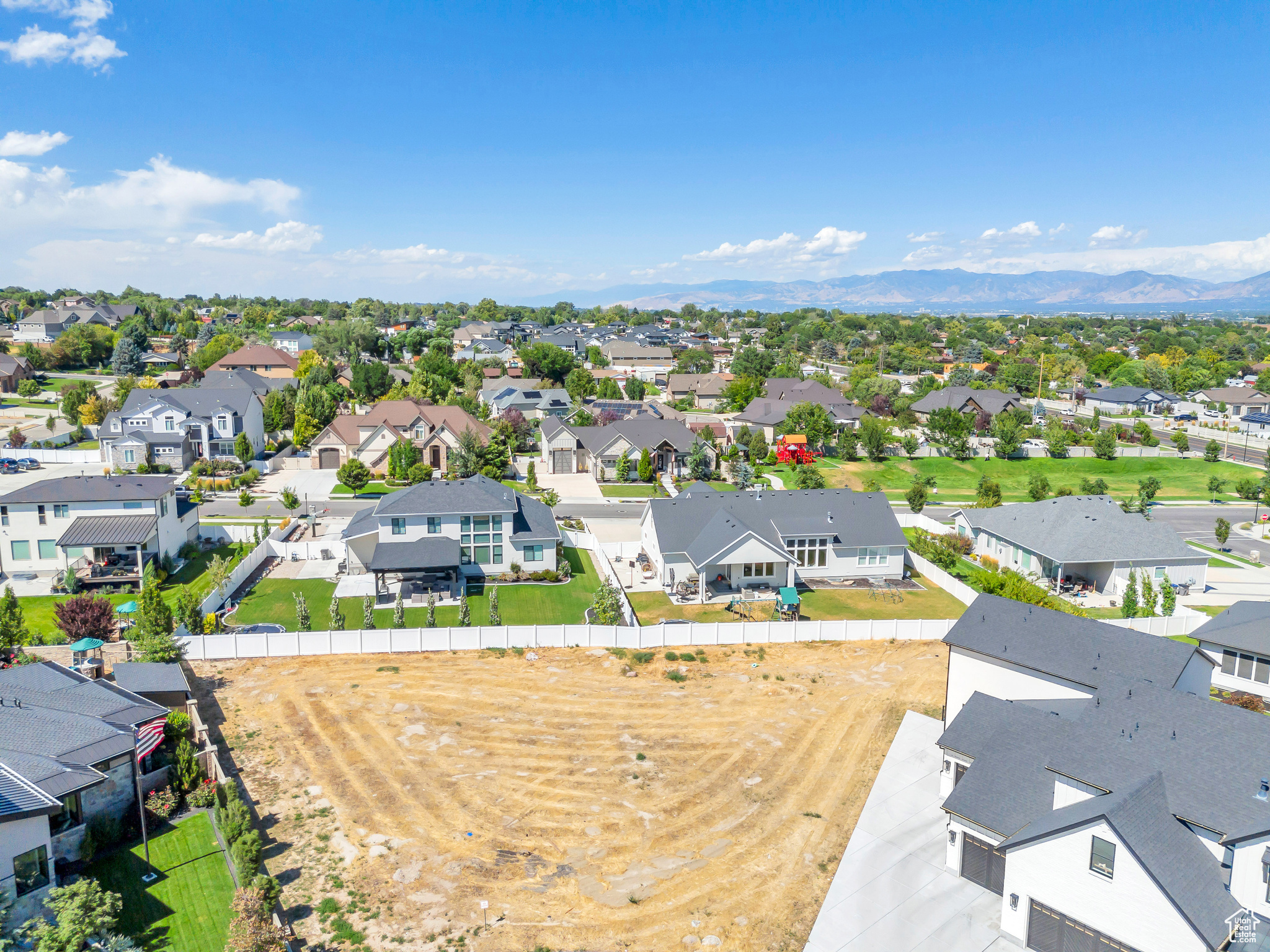 10873 S RETA VIEW CT