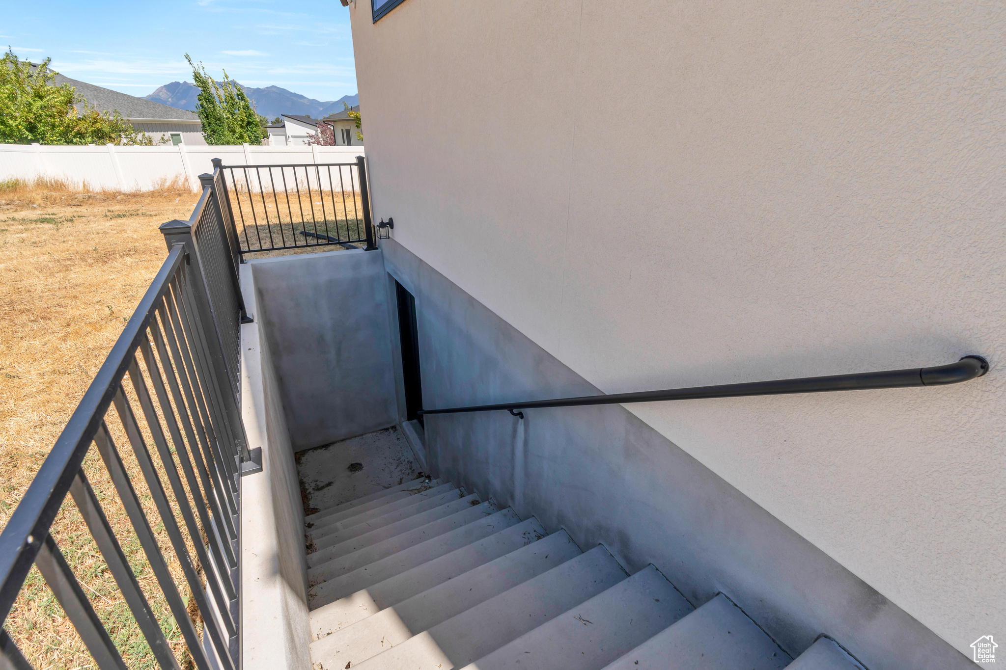 10873 S RETA VIEW CT
