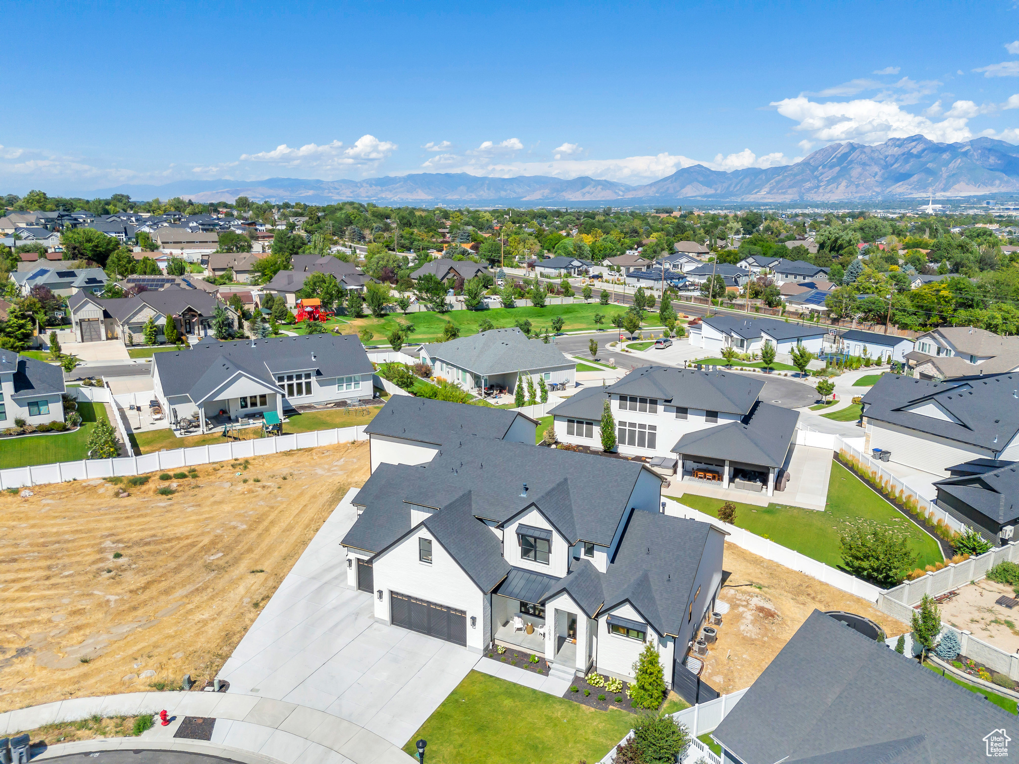 10873 S RETA VIEW CT