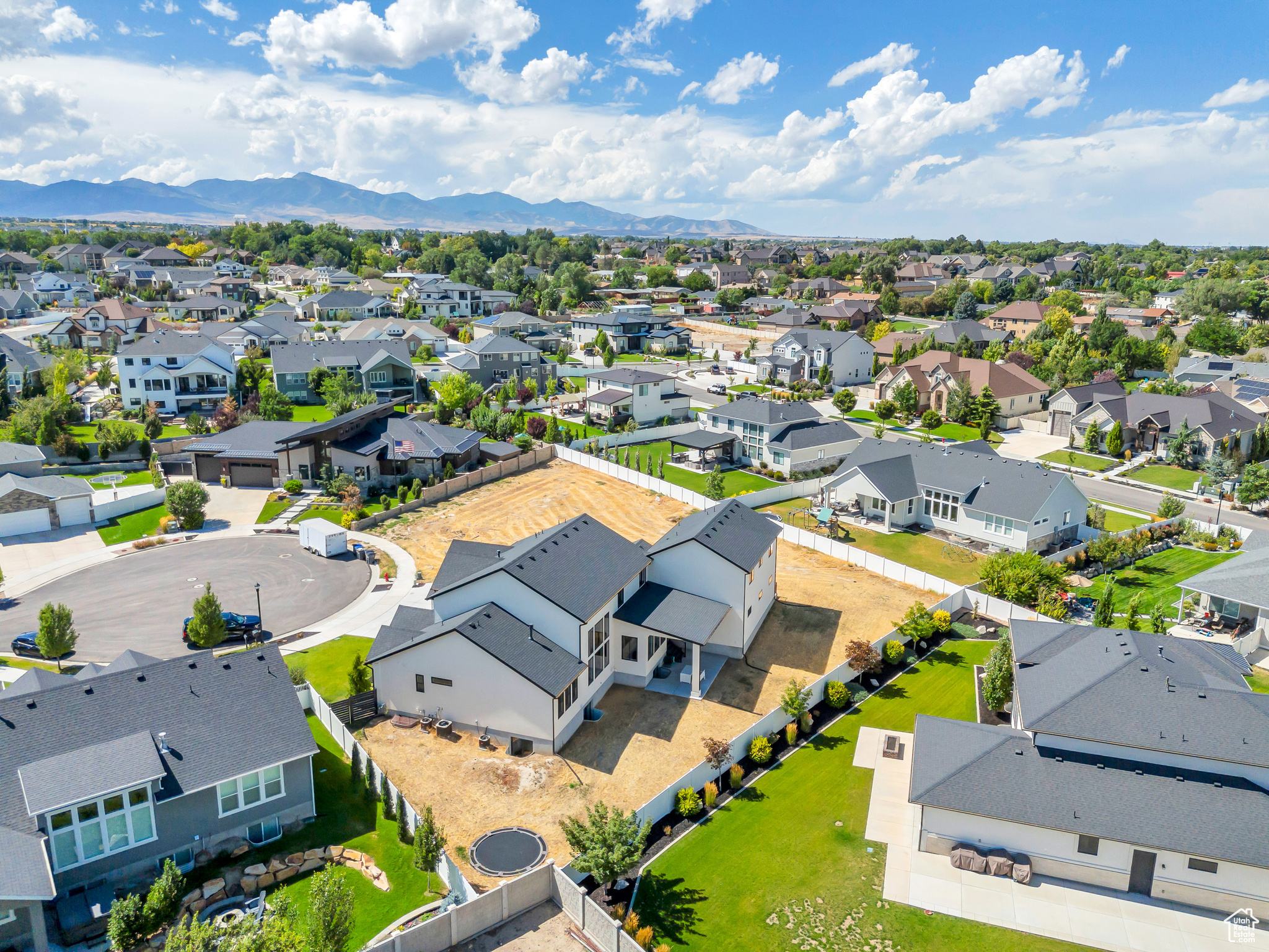 10873 S RETA VIEW CT