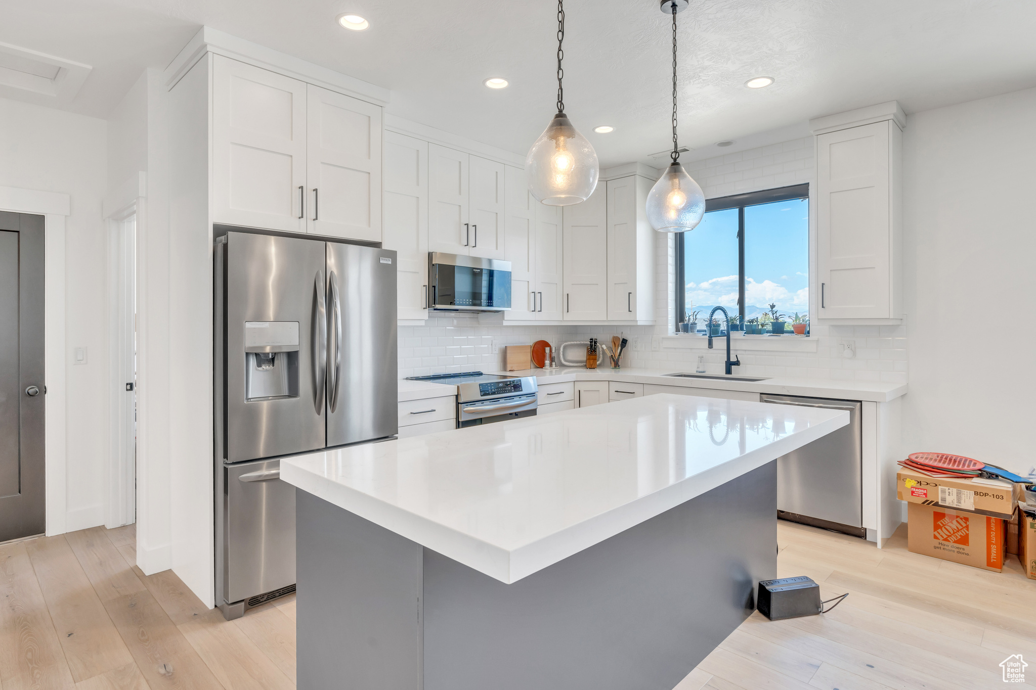 10873 S RETA VIEW CT