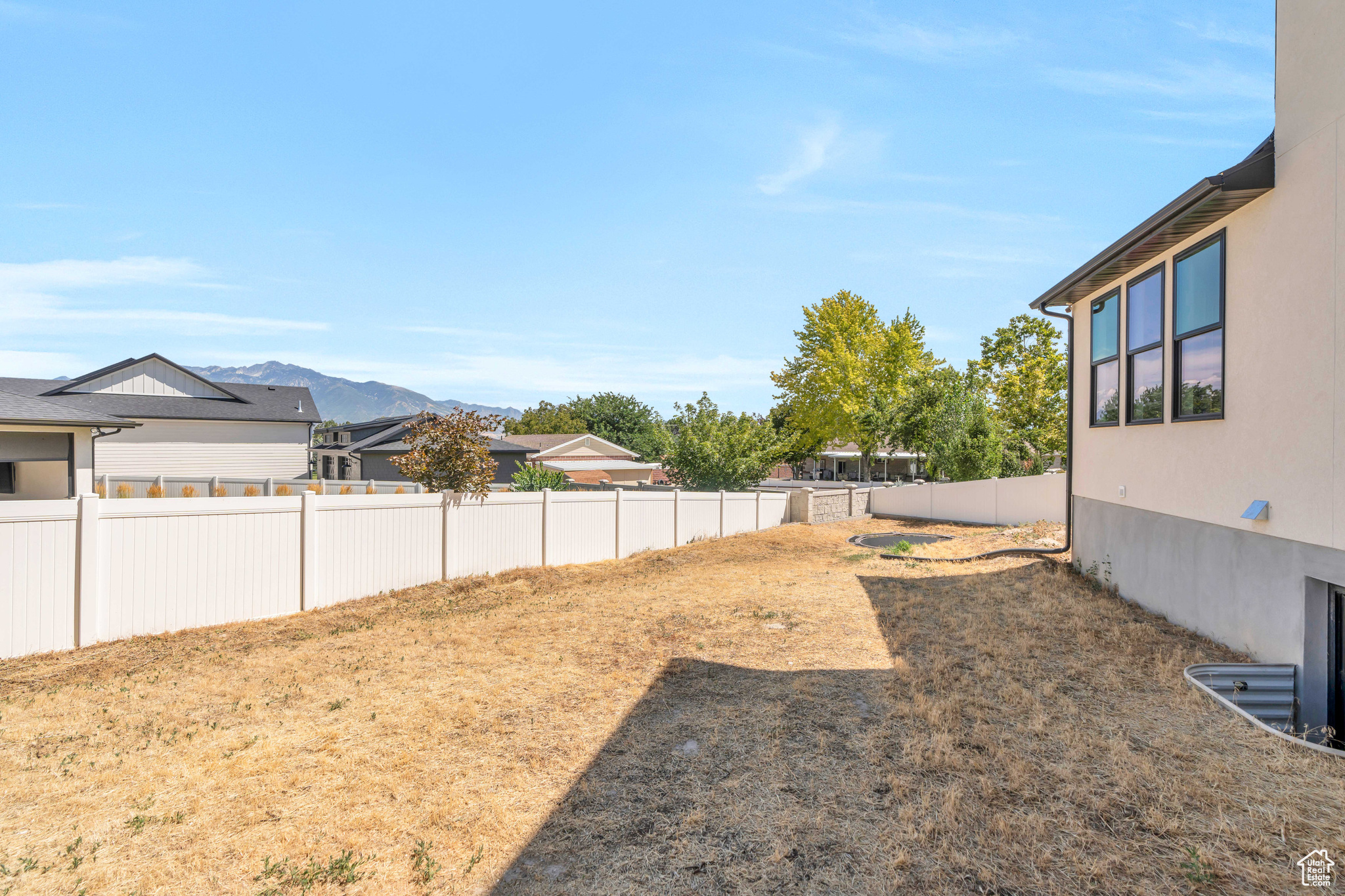 10873 S RETA VIEW CT