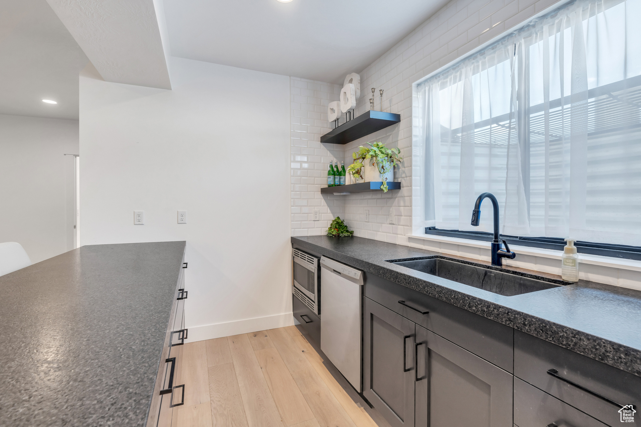 10873 S RETA VIEW CT