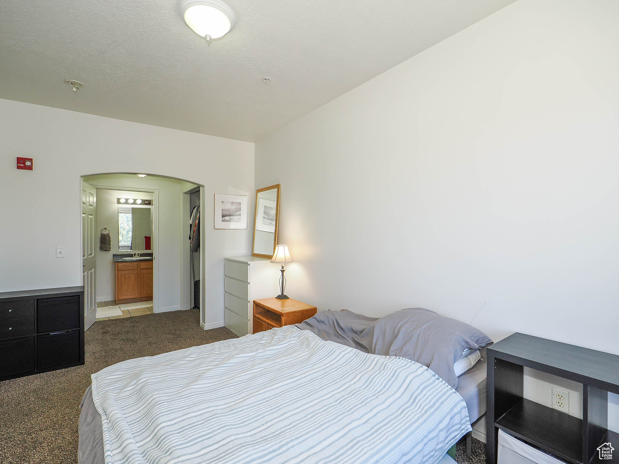194 W ALBION VILLAGE WAY #103
