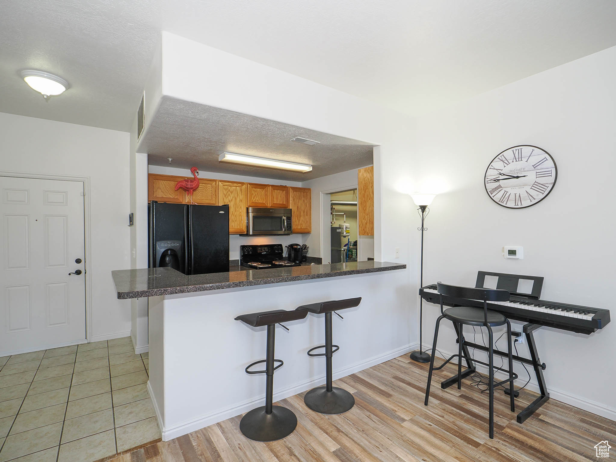 194 W ALBION VILLAGE WAY #103
