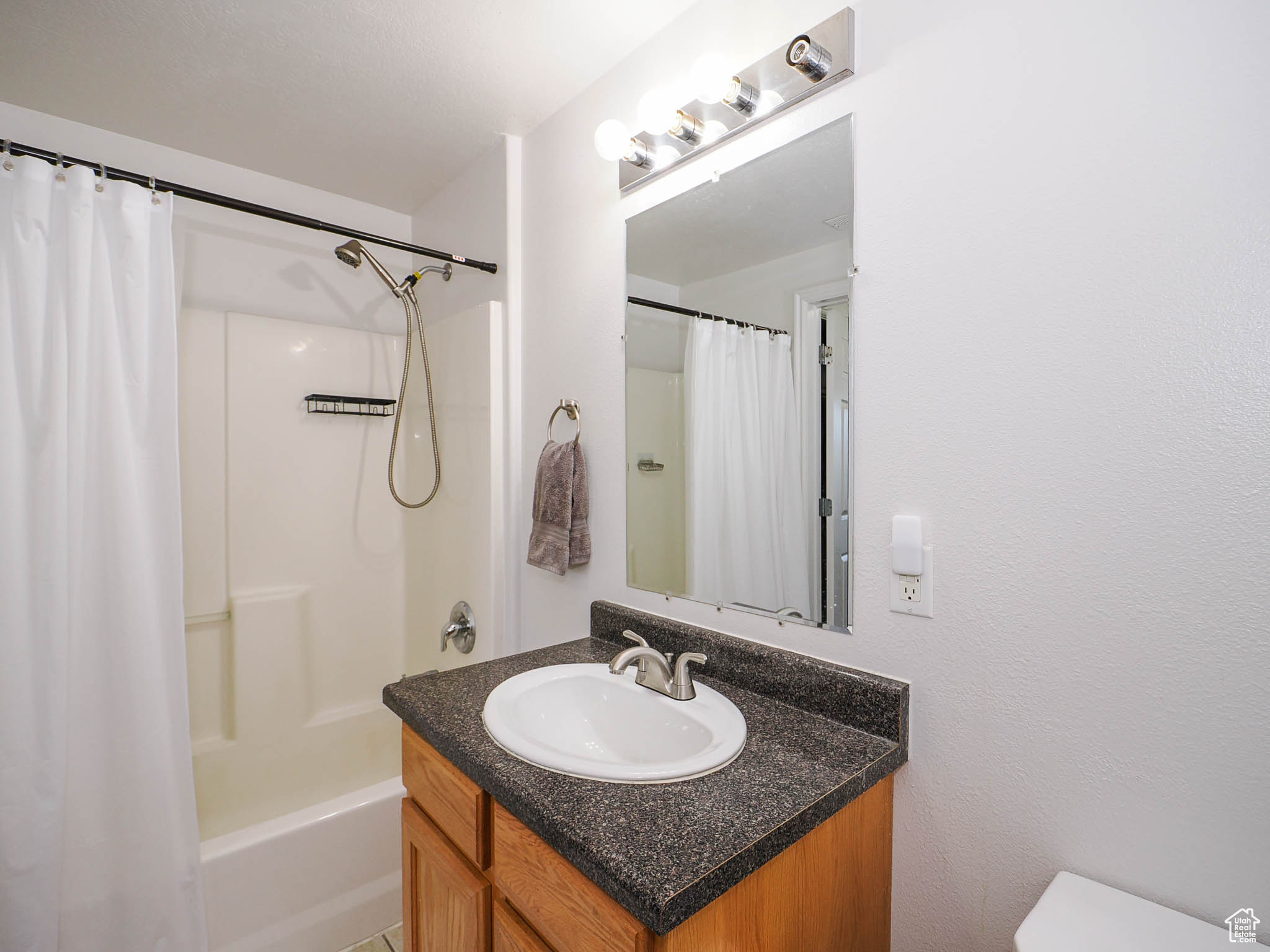 194 W ALBION VILLAGE WAY #103