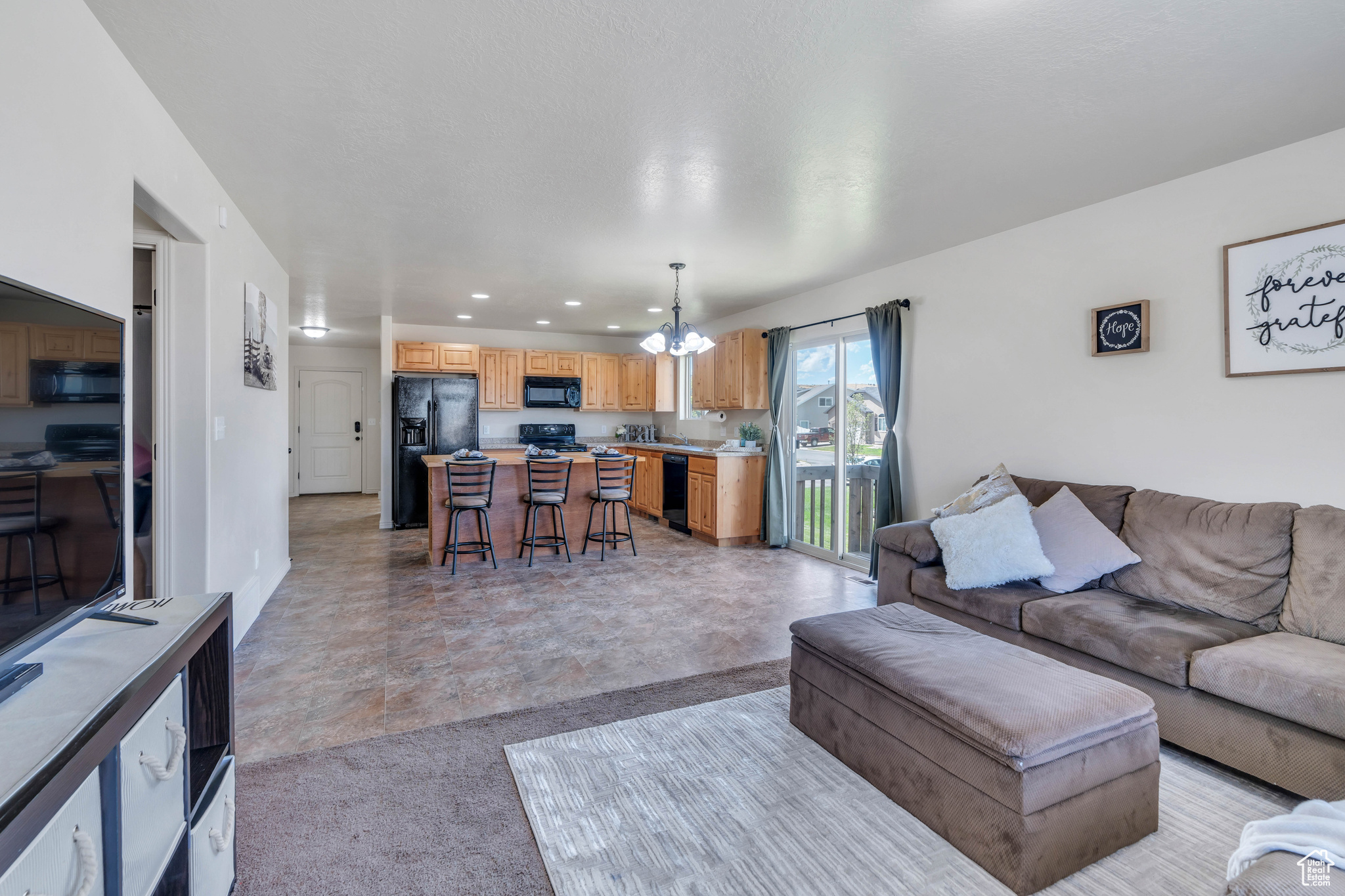563 S LITTLE ROCK DR.