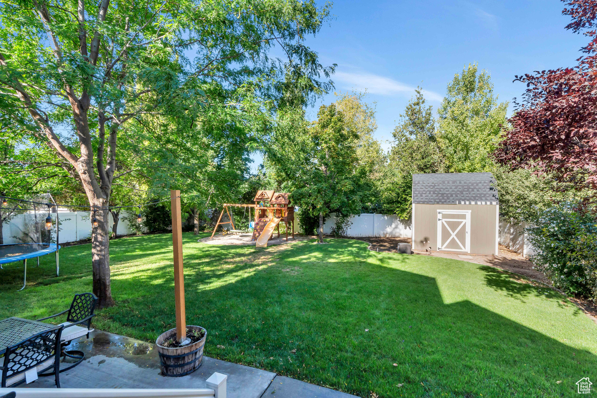 1521 N SILVERWOOD DR