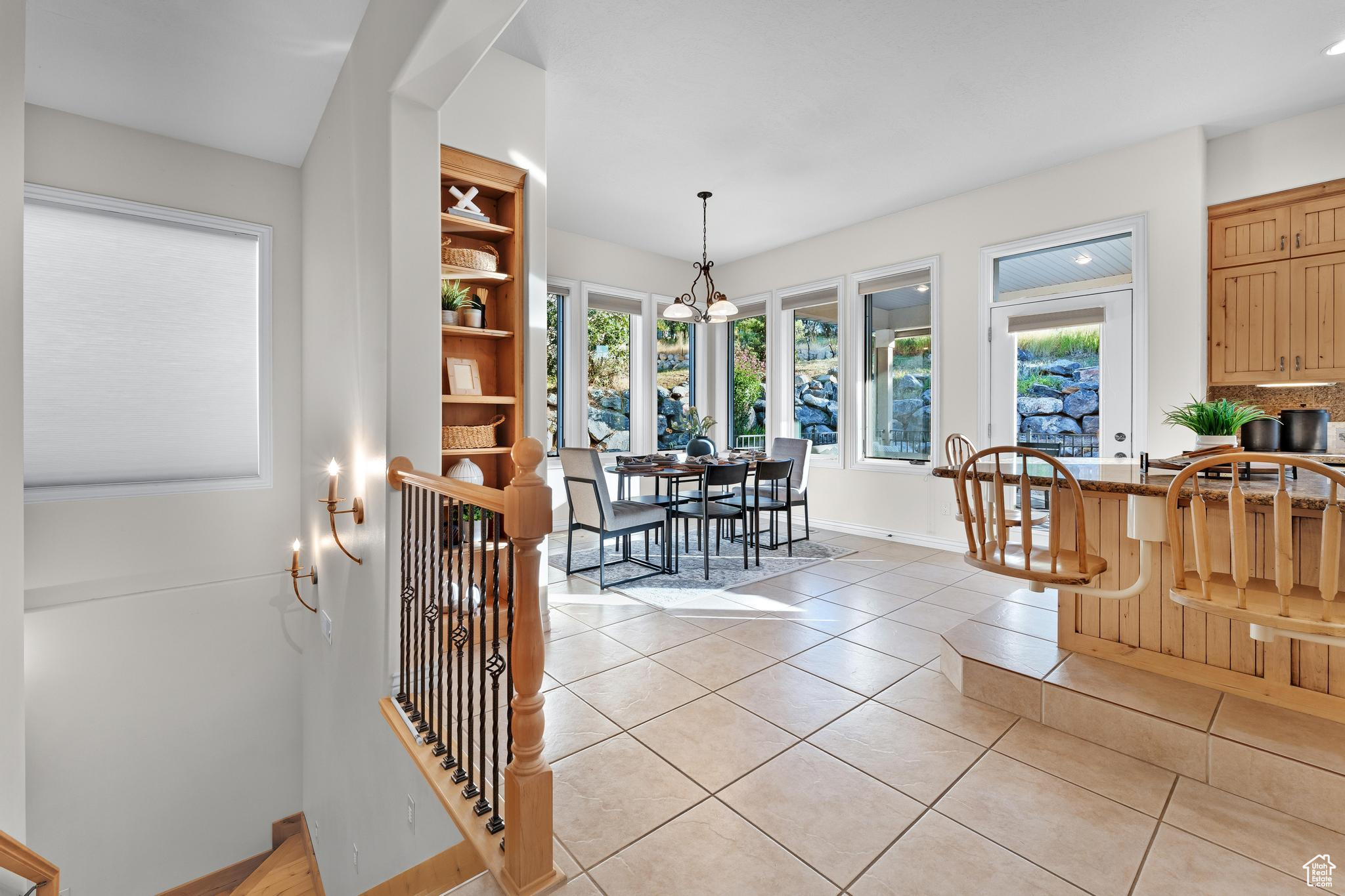 125 W SALEM HILLS DR.