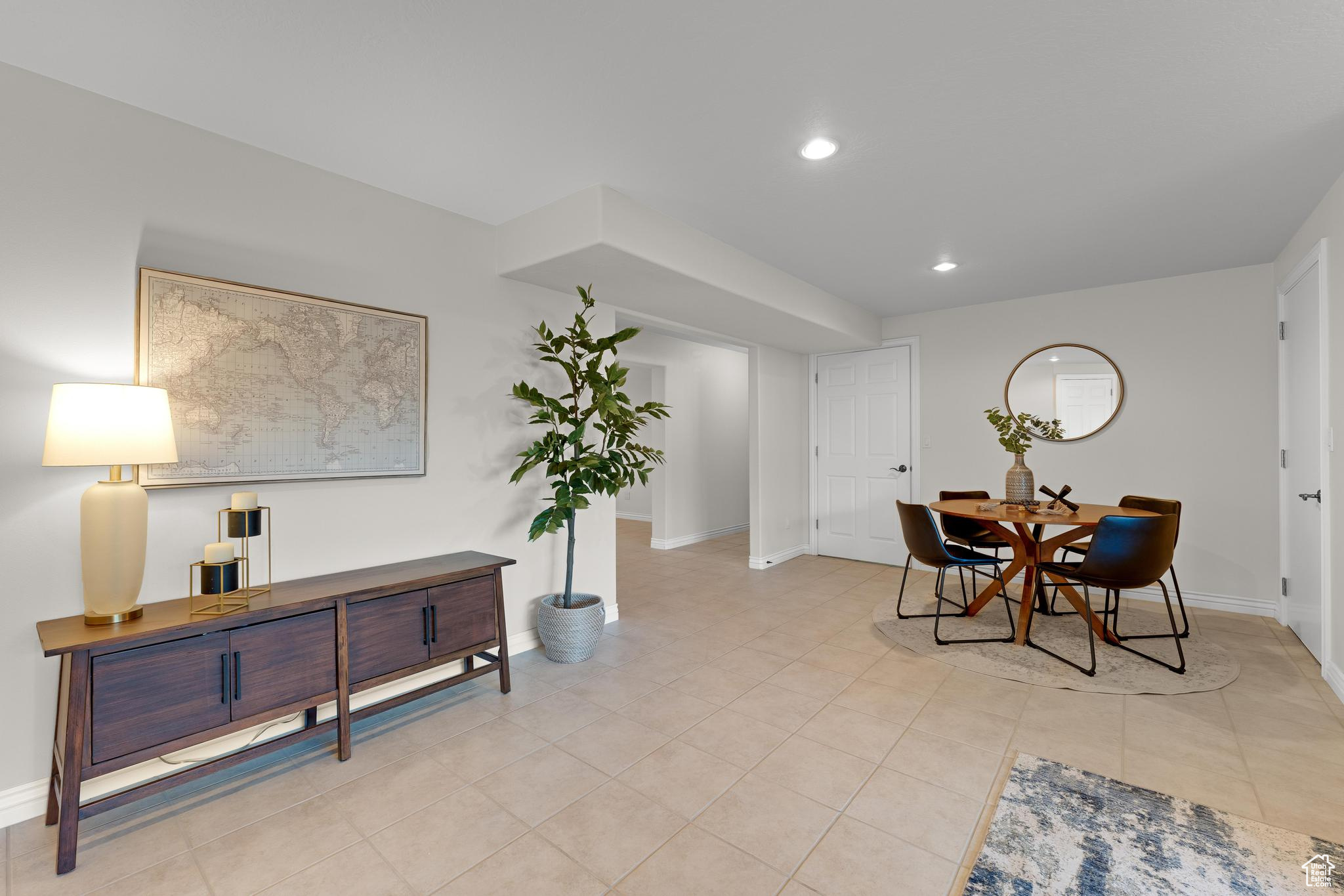 125 W SALEM HILLS DR.