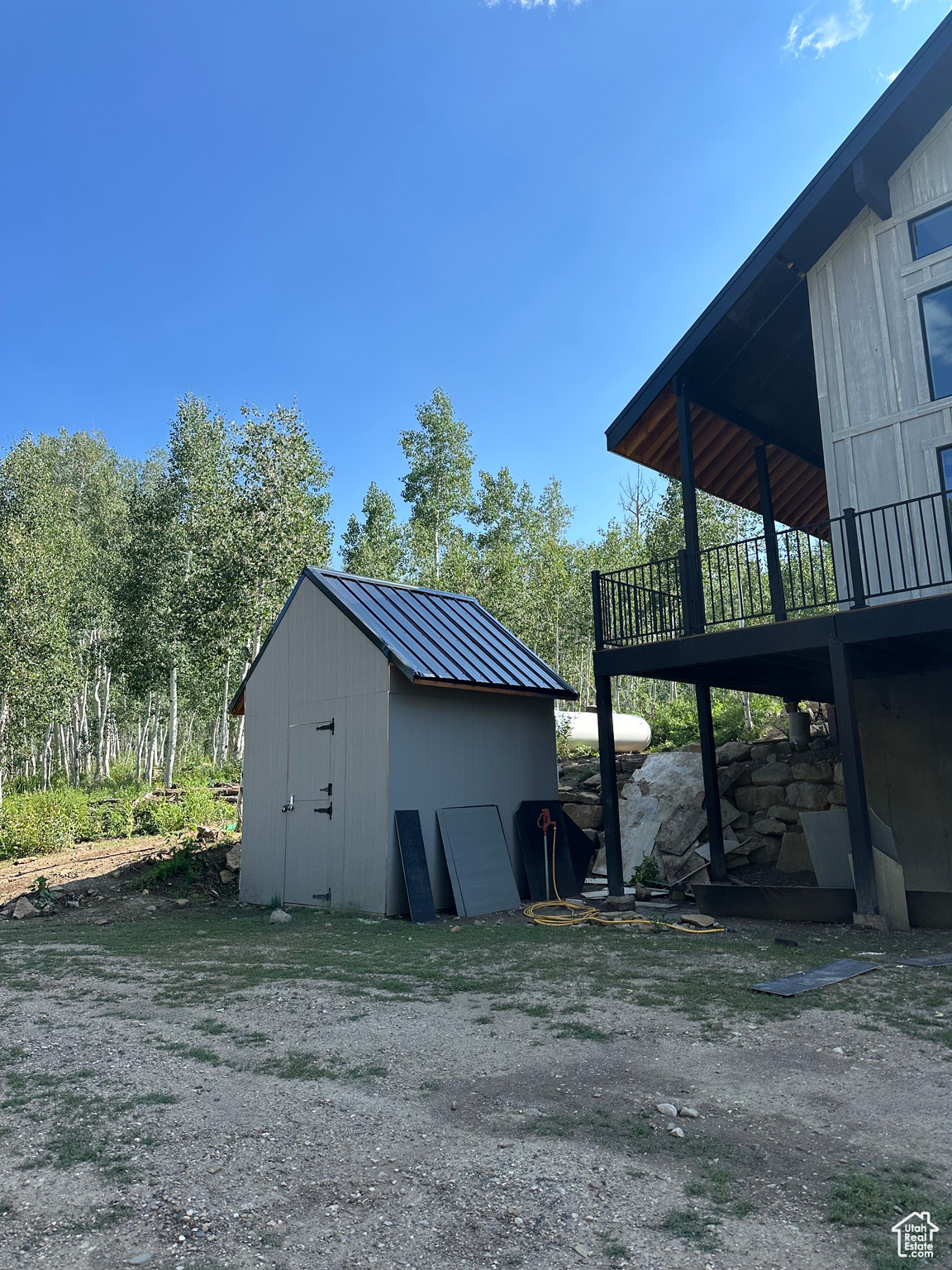 173 PAINTBRUSH LN