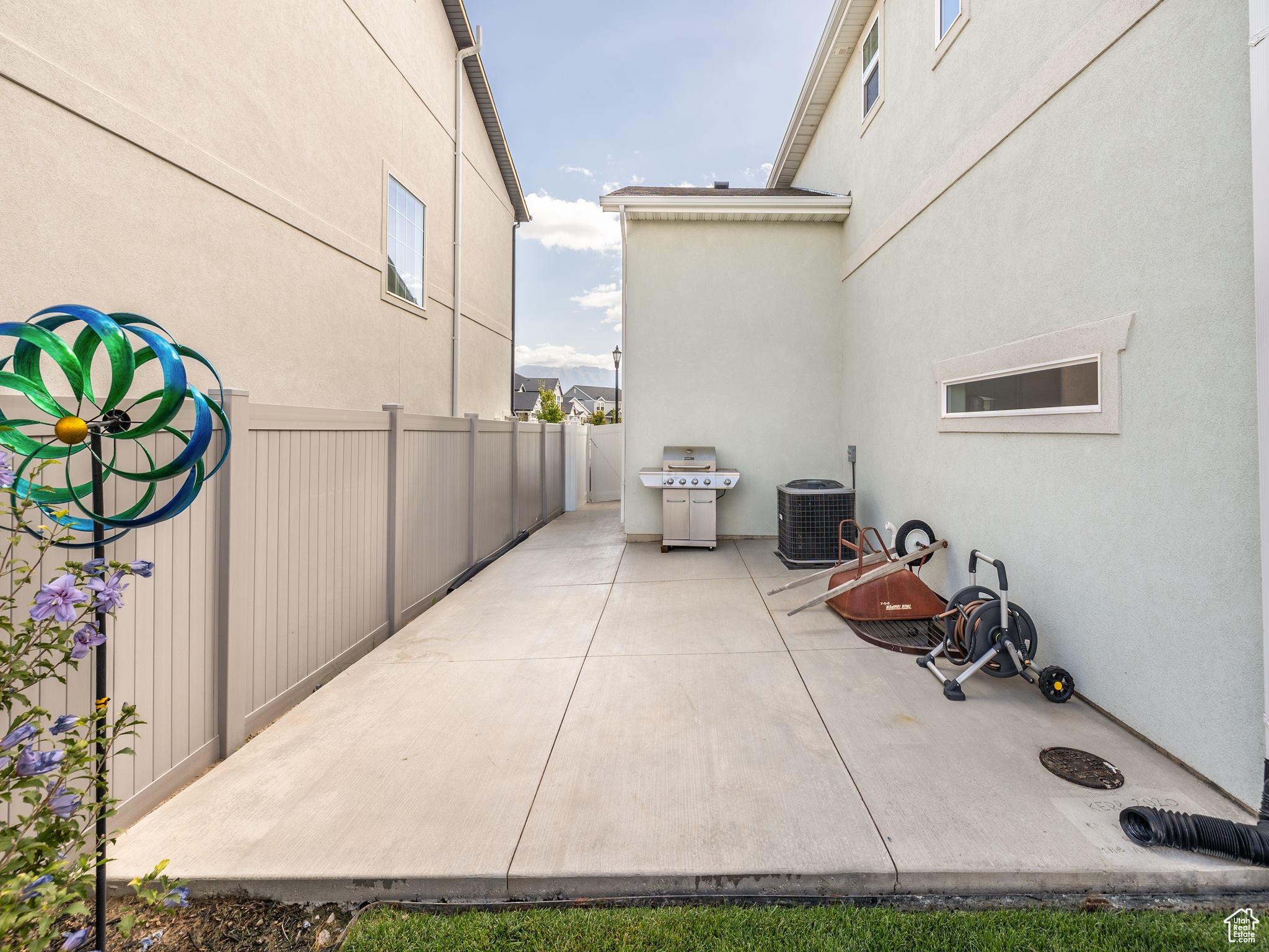261 S BUCKHORN BATH AVE