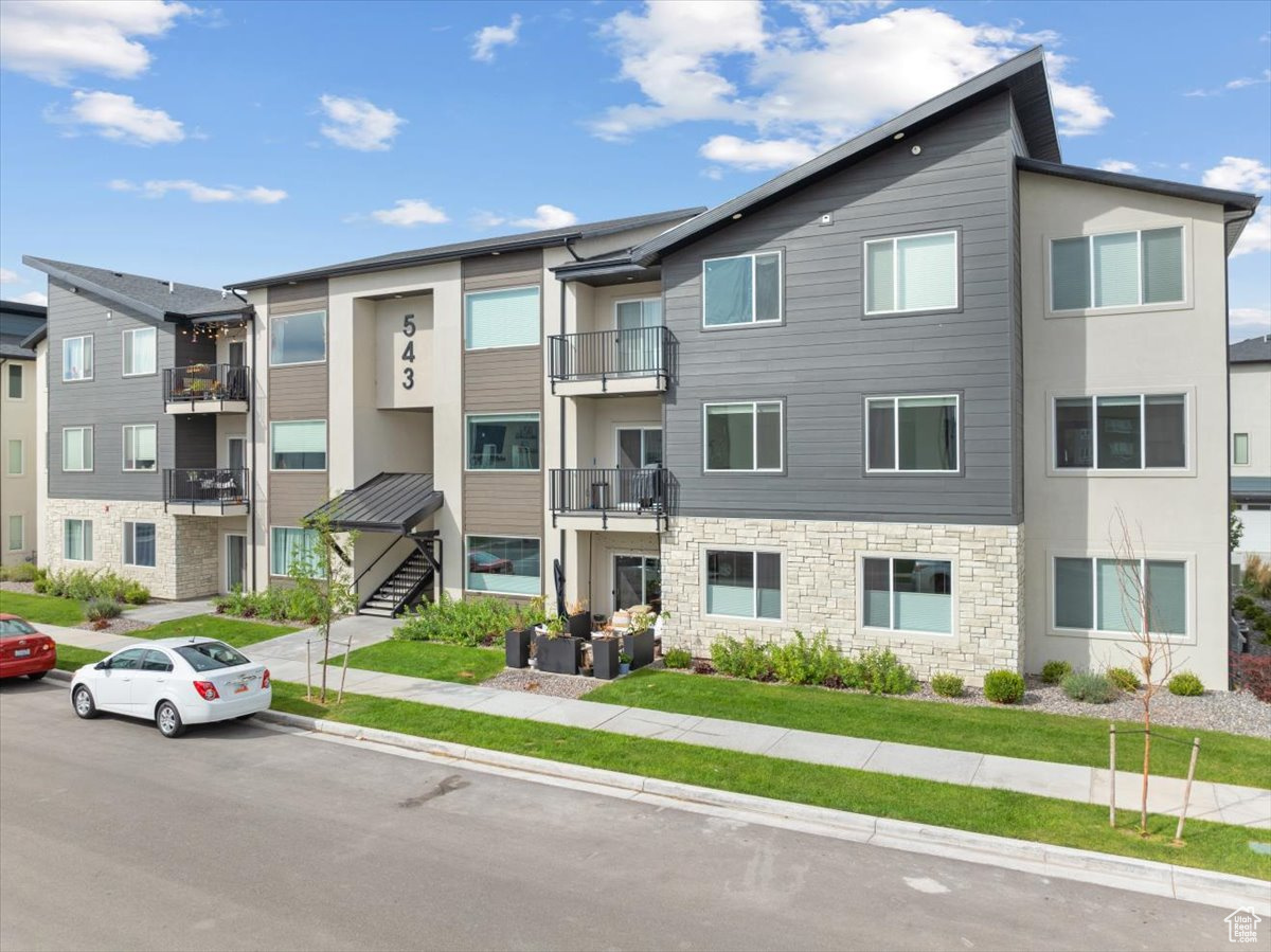 543 S 1020 W #202