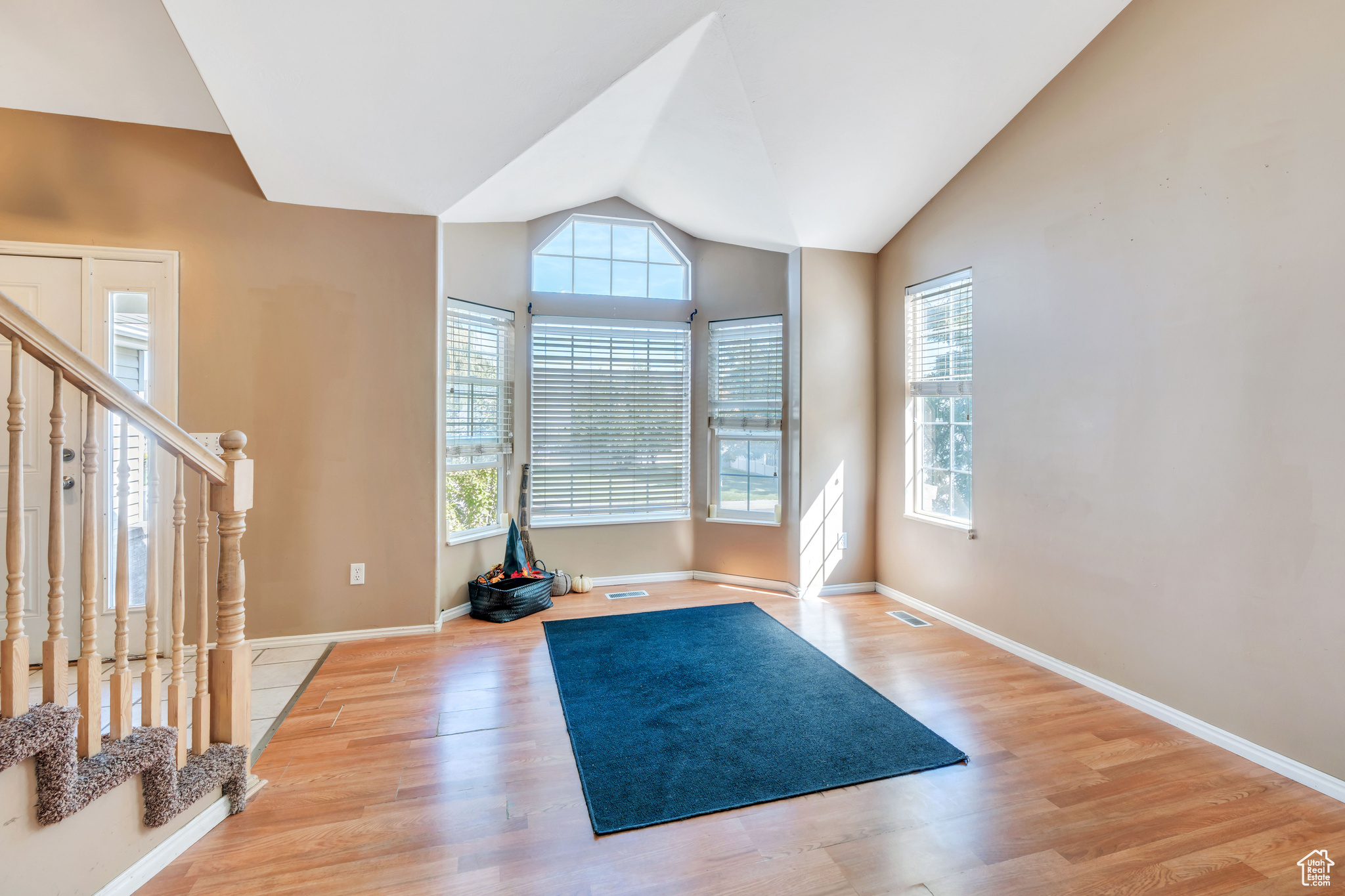 5147 W WOOD VILLAGE CT