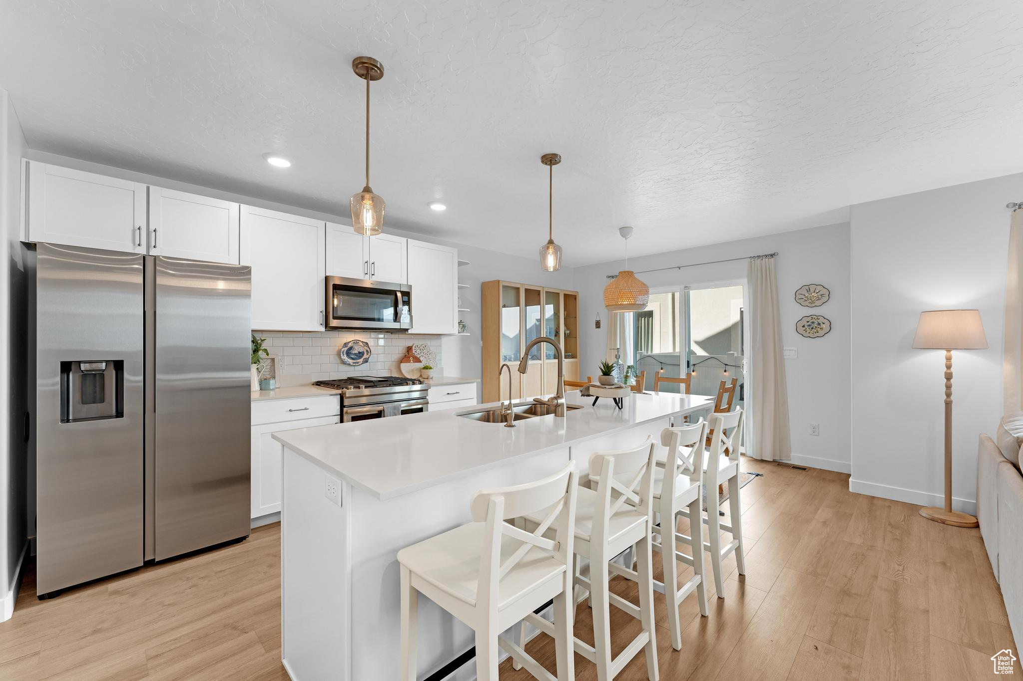 1102 E DORY BOAT RD