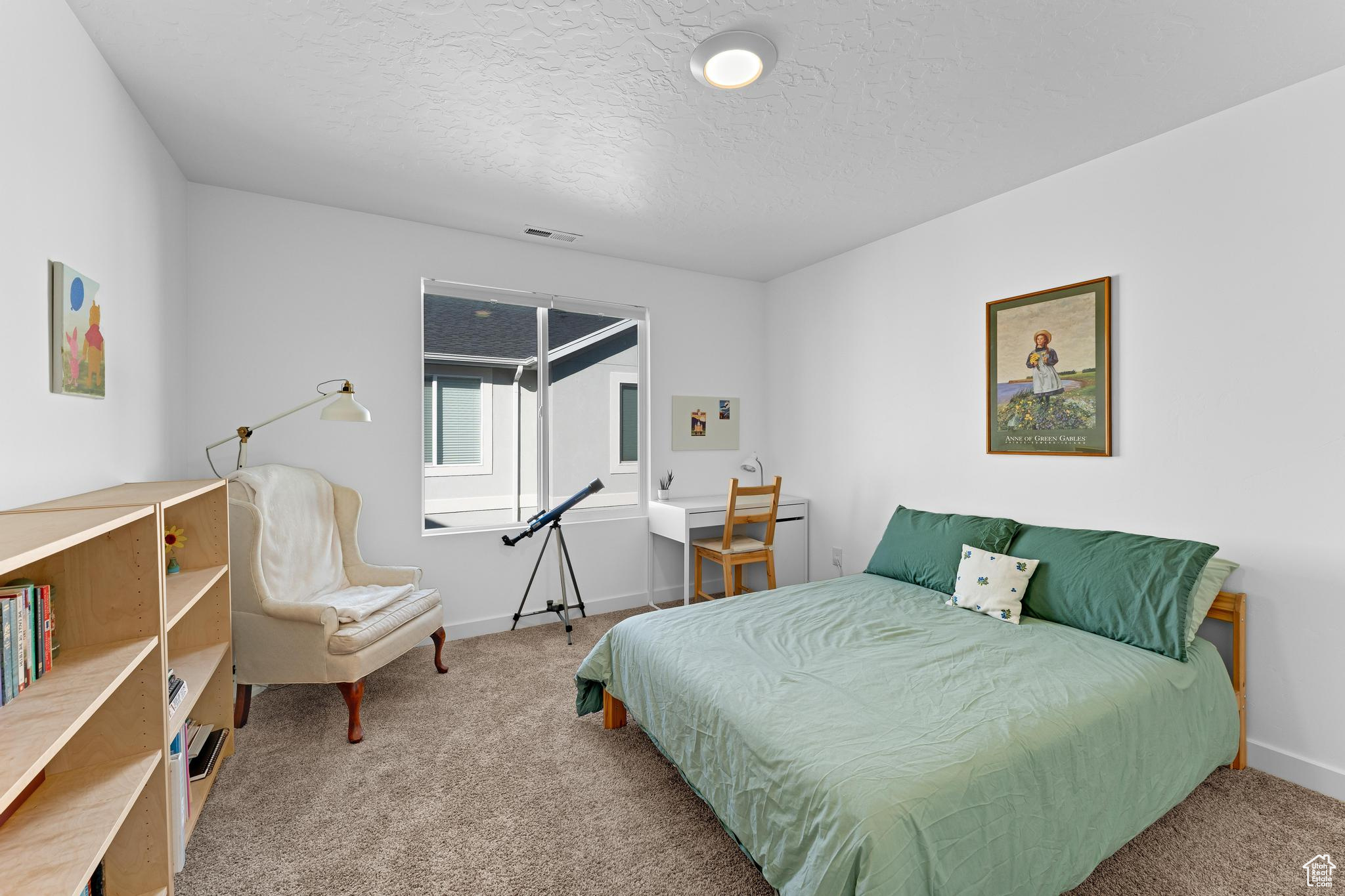 1102 E DORY BOAT RD