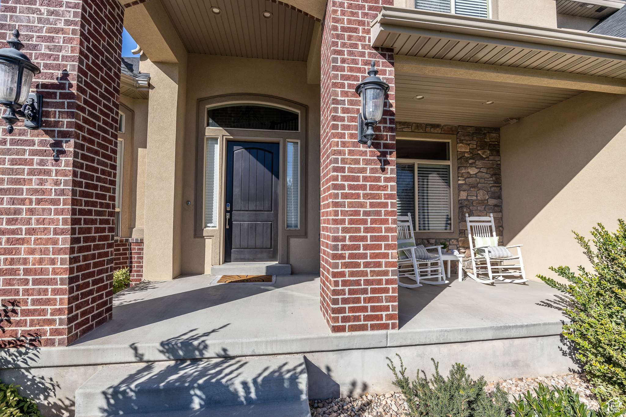 64 N SUNSET DR