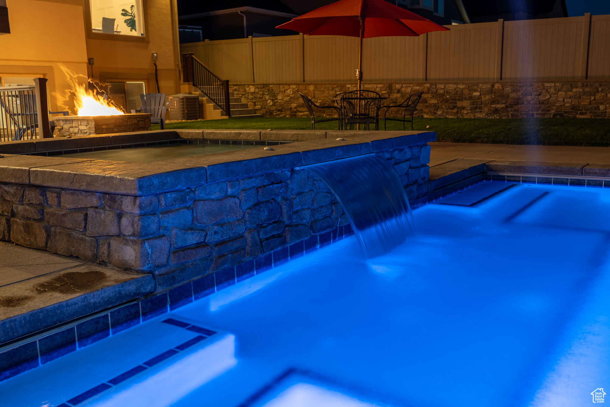 64 N SUNSET DR