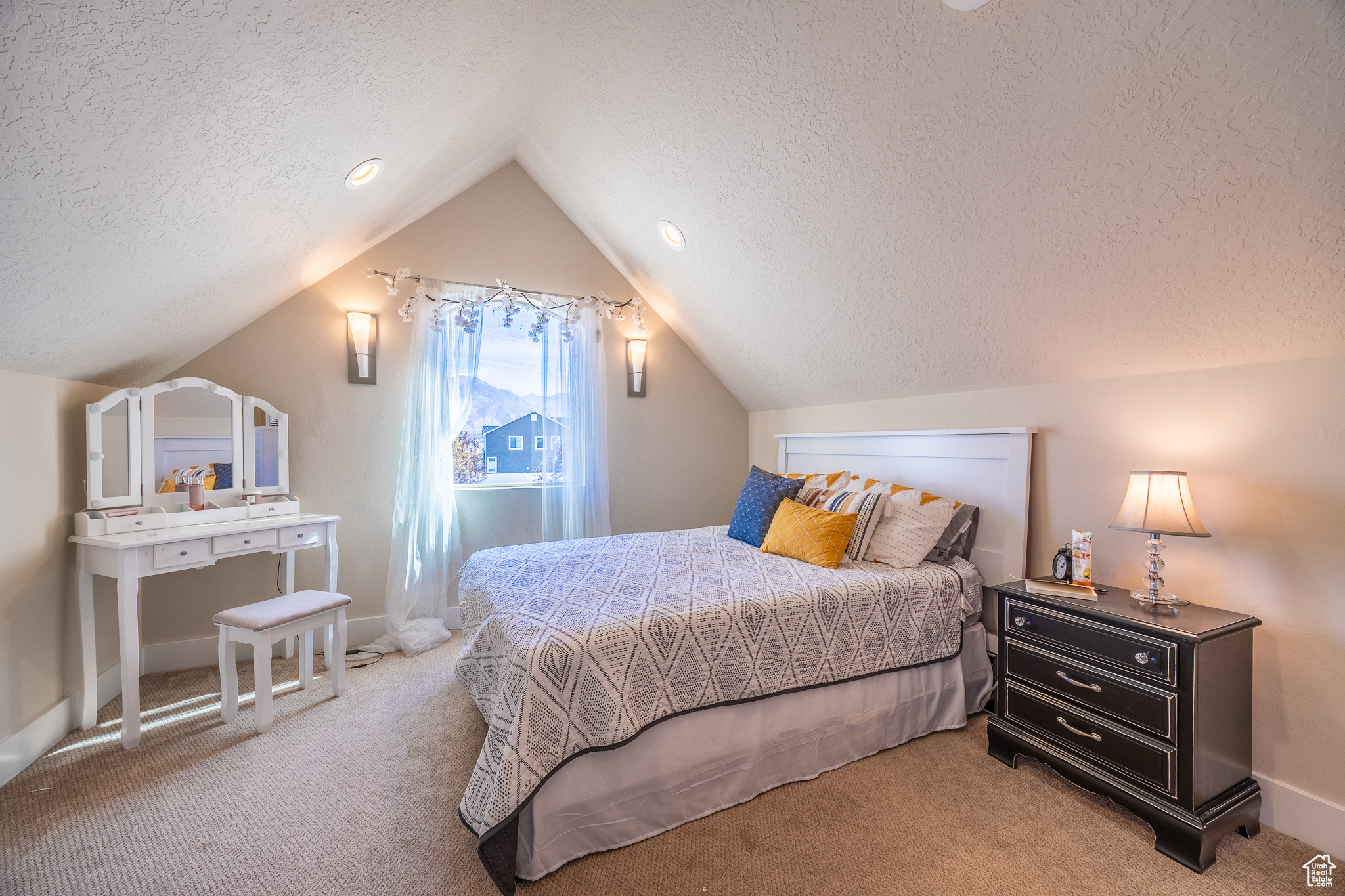 64 N SUNSET DR