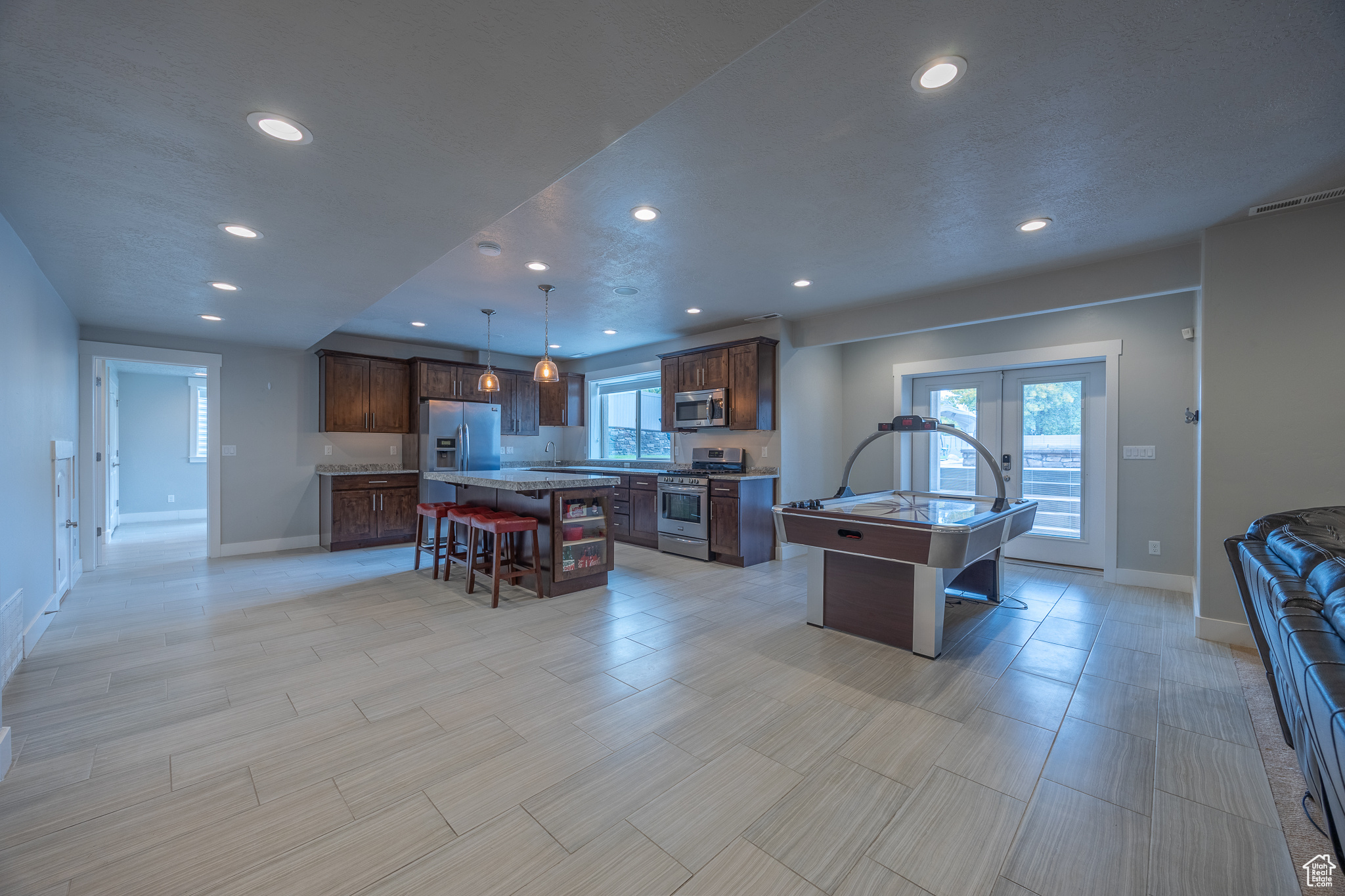 64 N SUNSET DR