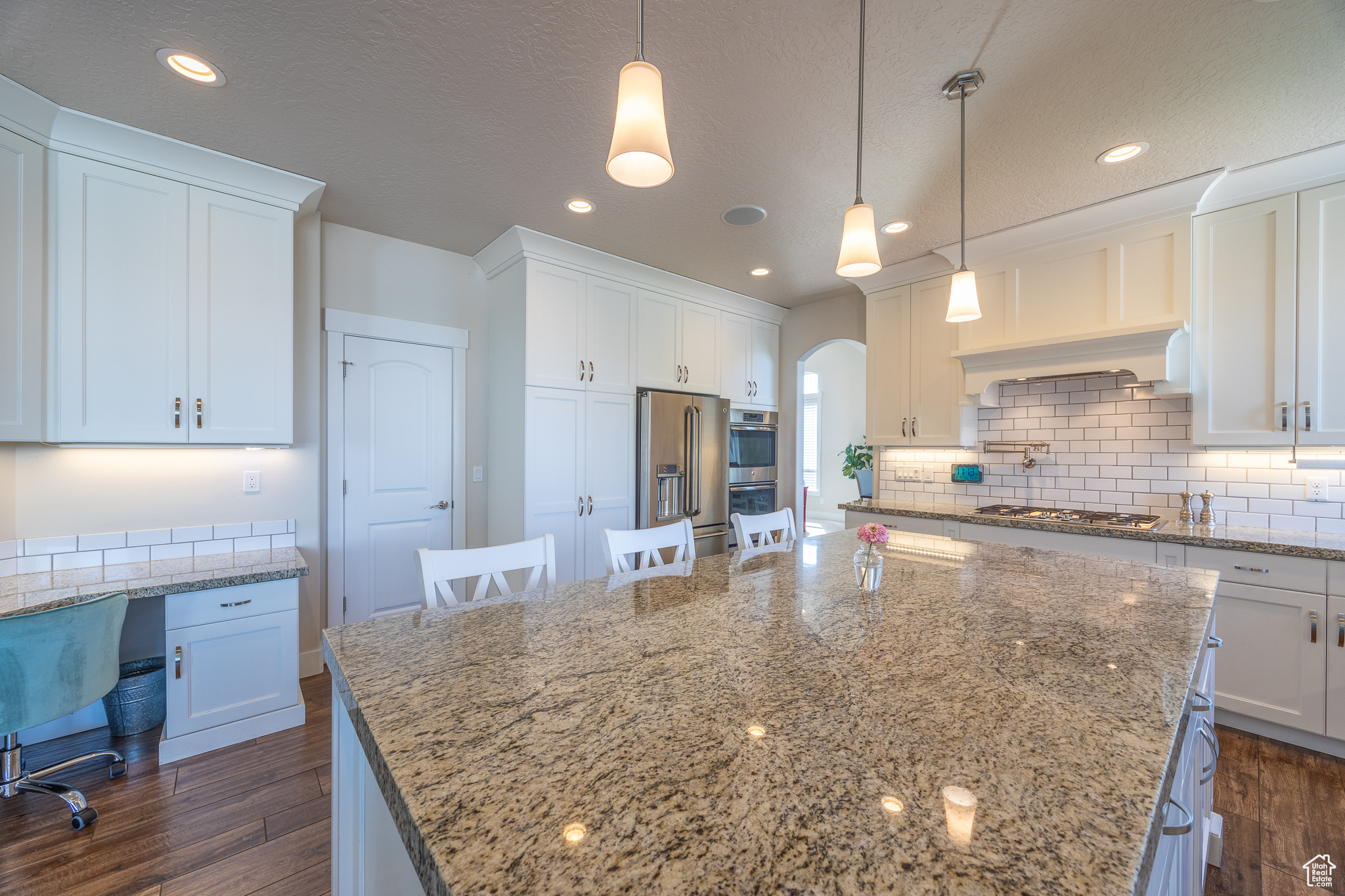 64 N SUNSET DR