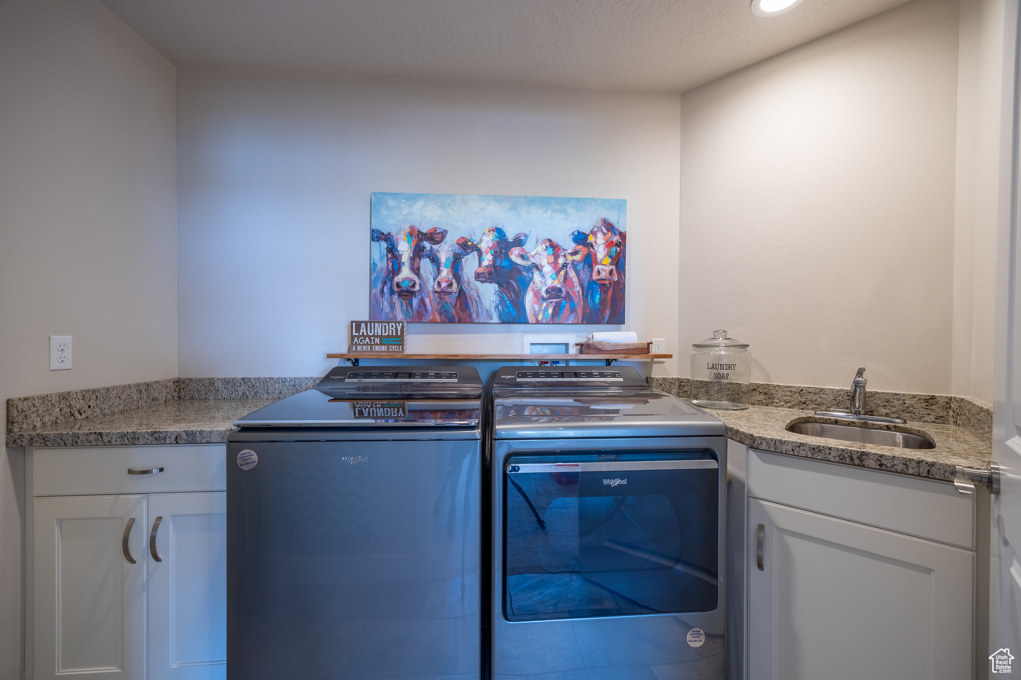 64 N SUNSET DR