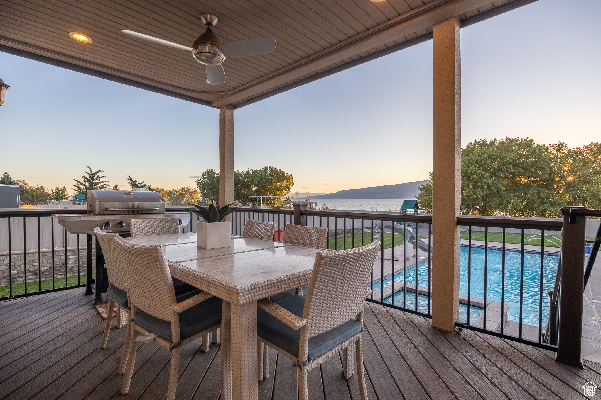 64 N SUNSET DR