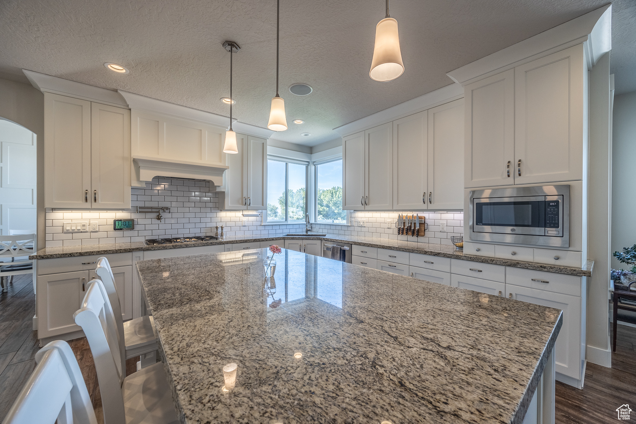 64 N SUNSET DR