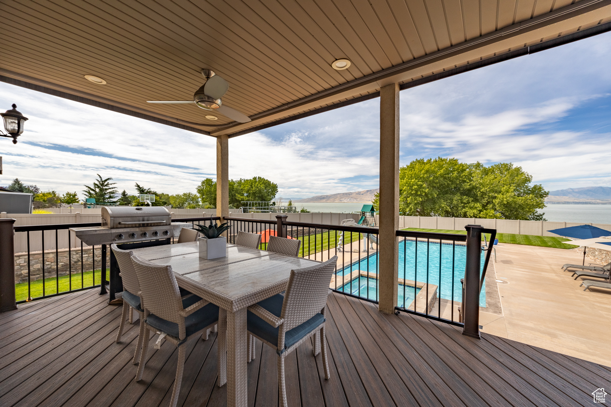 64 N SUNSET DR