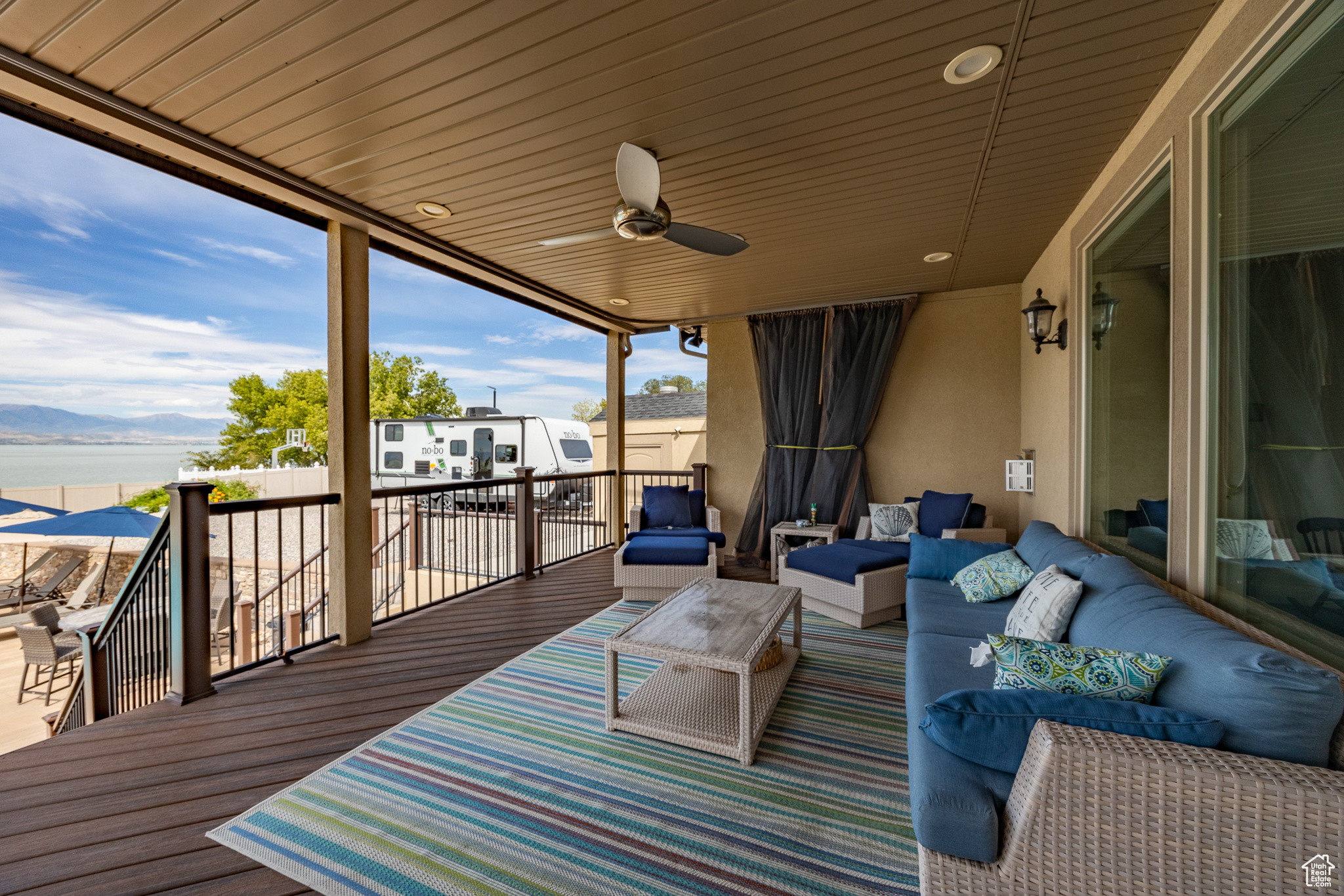 64 N SUNSET DR