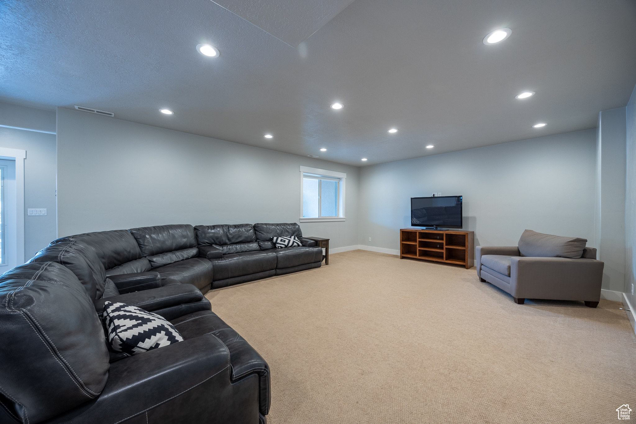 64 N SUNSET DR
